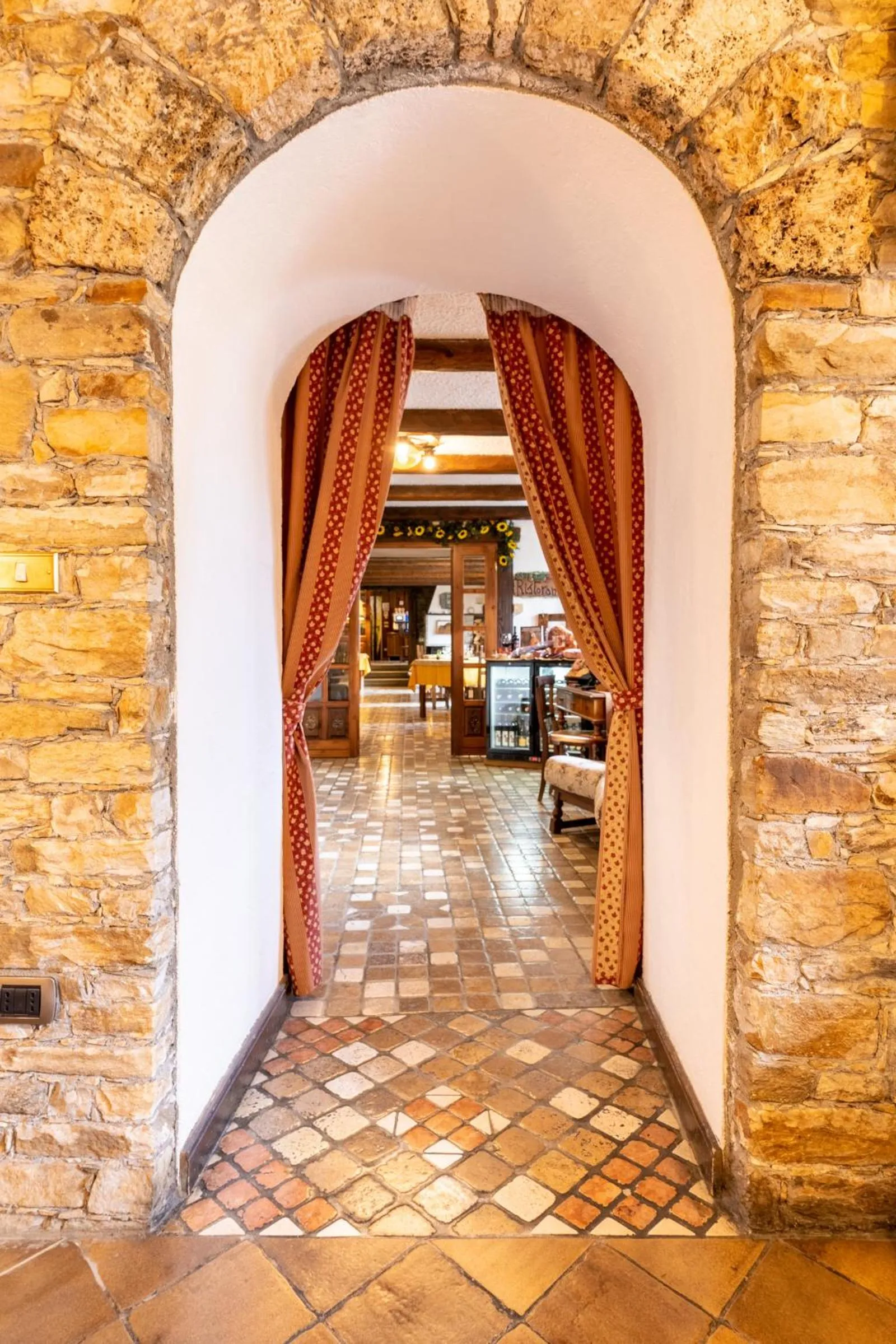 Facade/entrance in Hotel Des Alpes