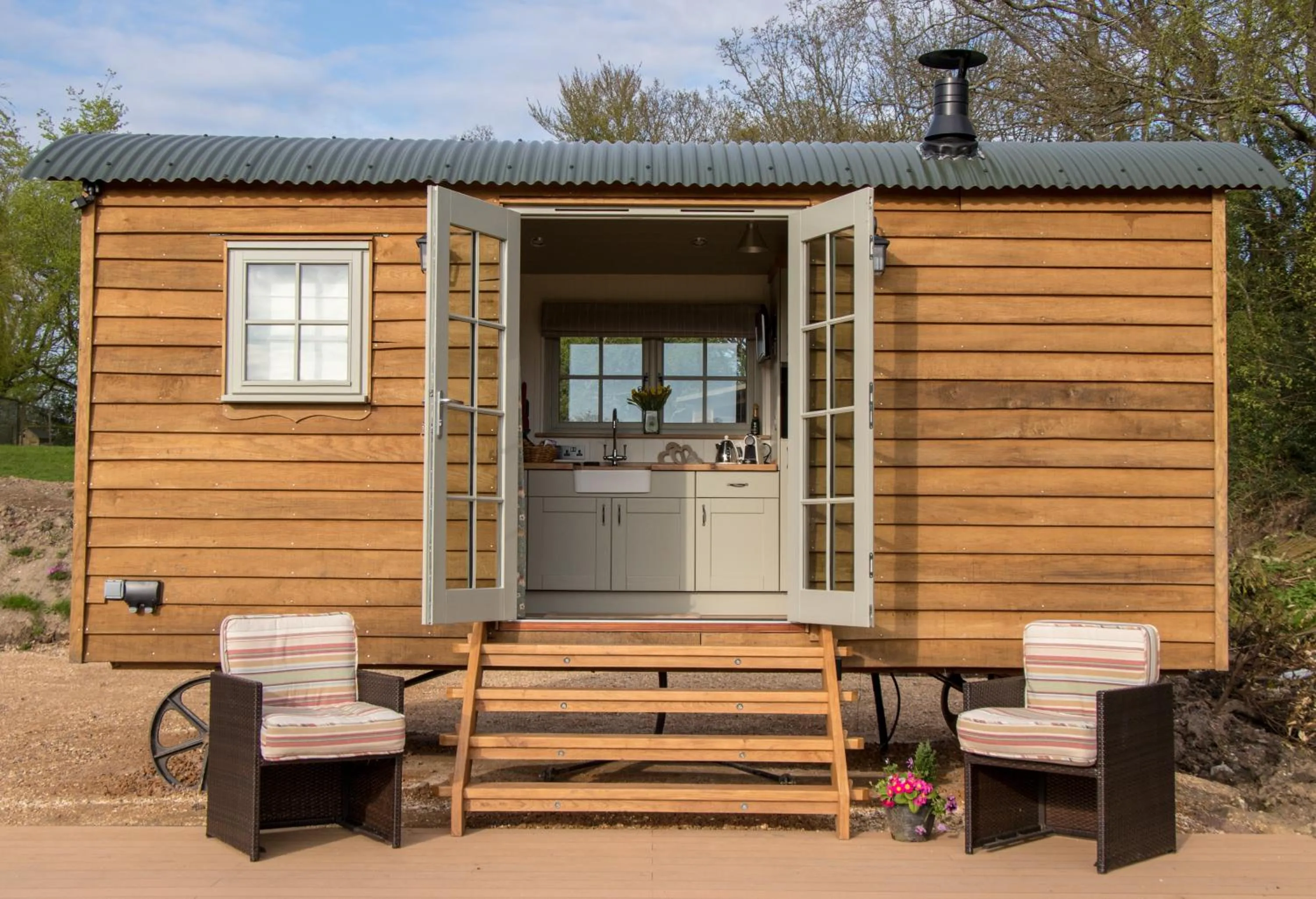Luxury Shepherds Hut