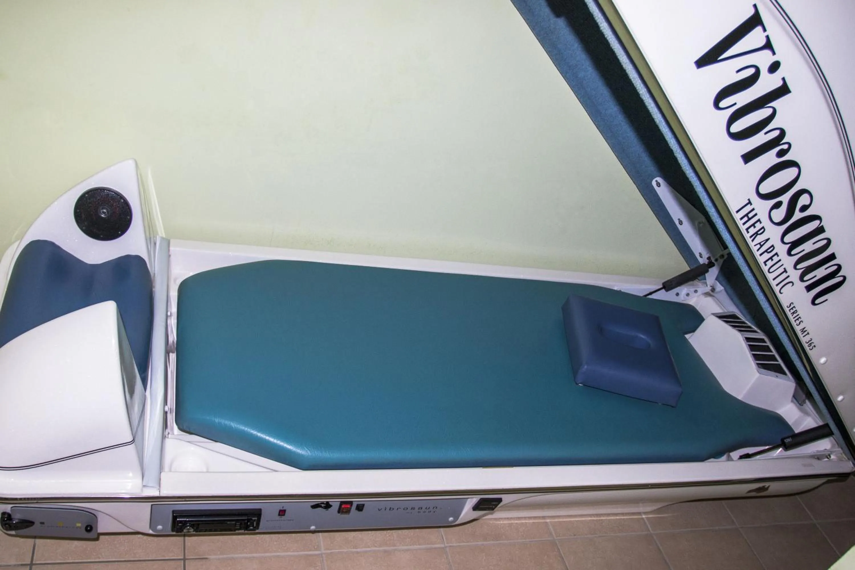 Solarium, Bed in Wellness Resort Energetic