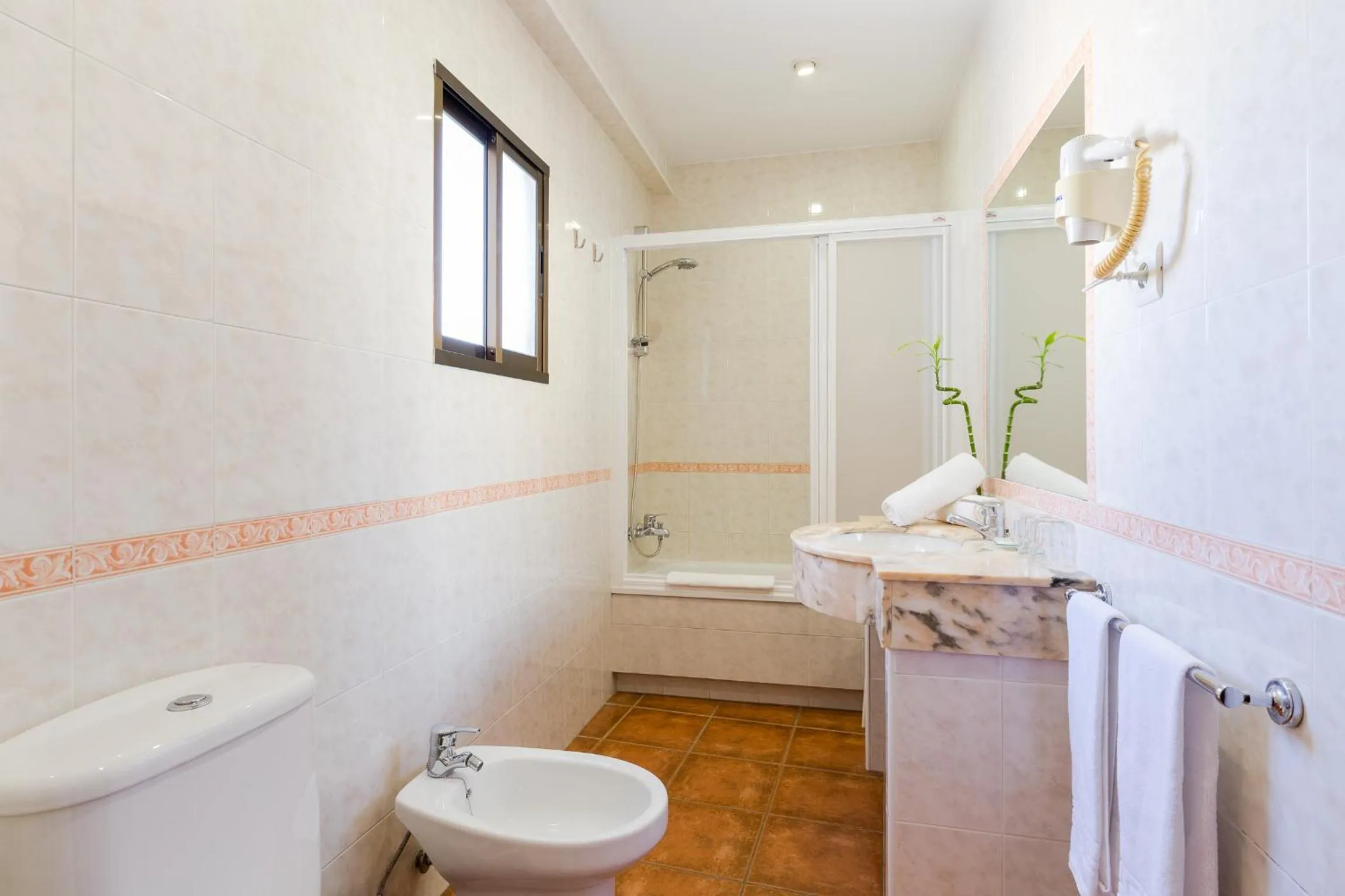 Bathroom in Beatriz Charming Hostal