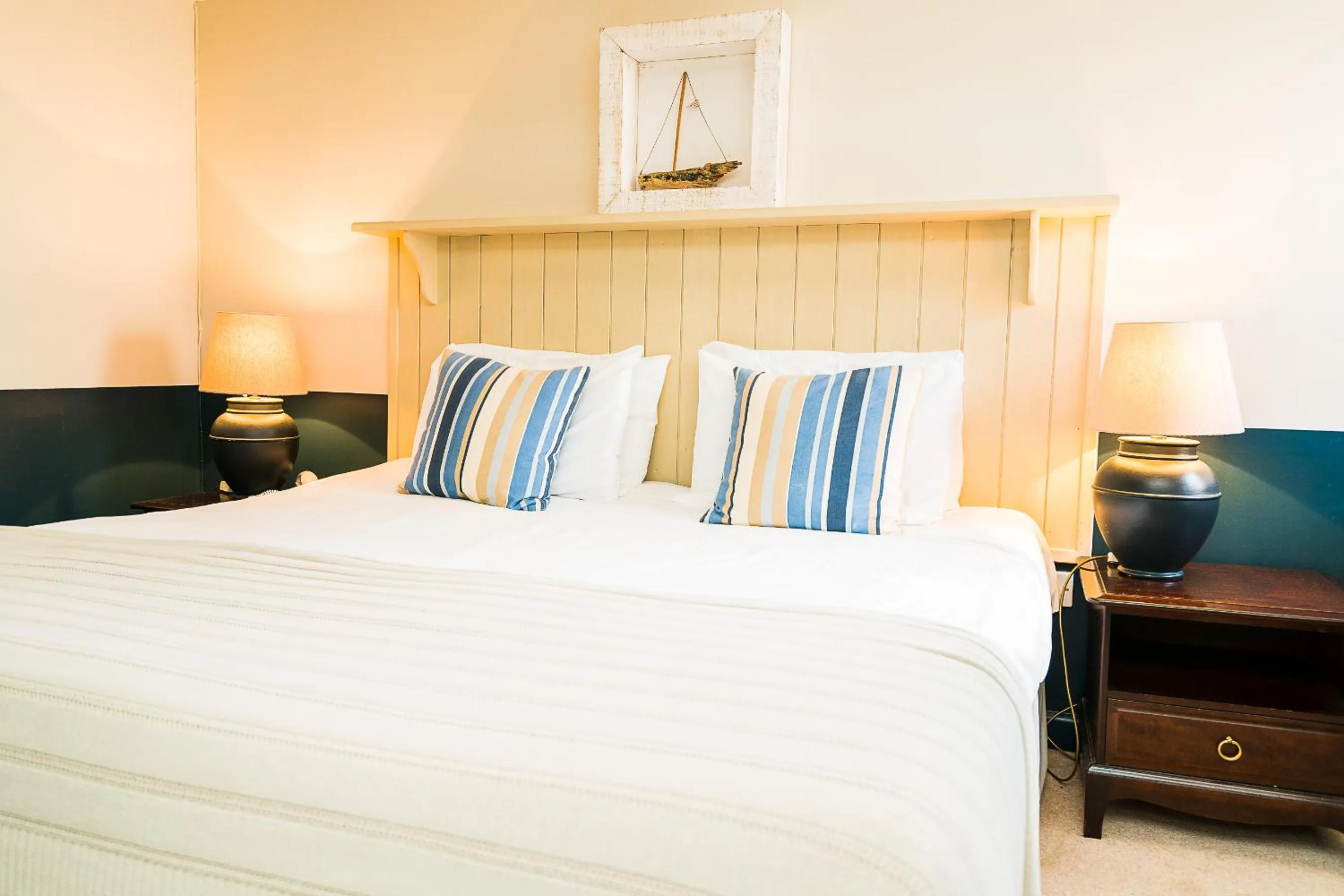 Bed in Fleur Du Jardin