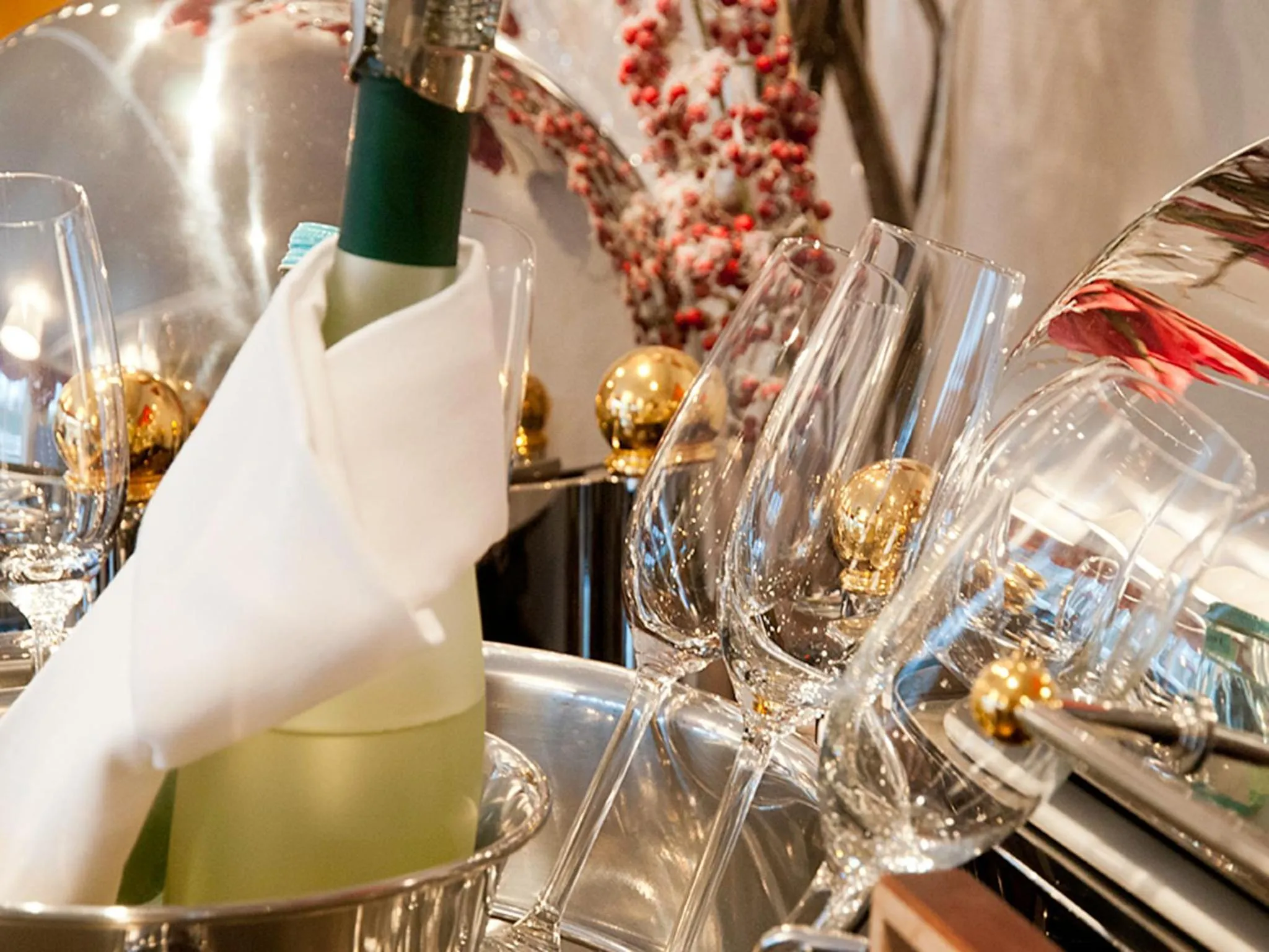 Buffet breakfast in Amethyst Hotel Garni Lüneburg