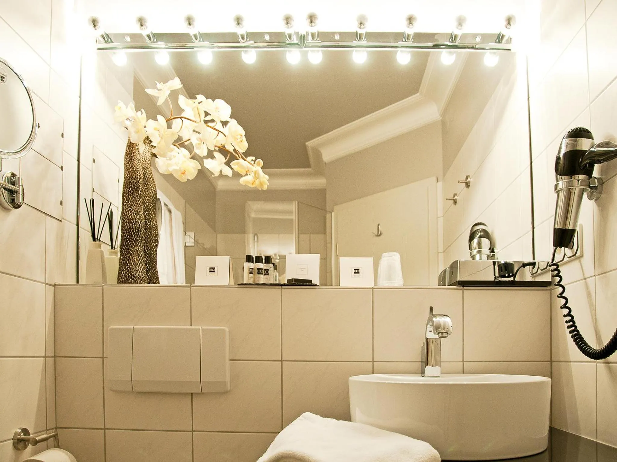 Bathroom in Amethyst Hotel Garni Lüneburg