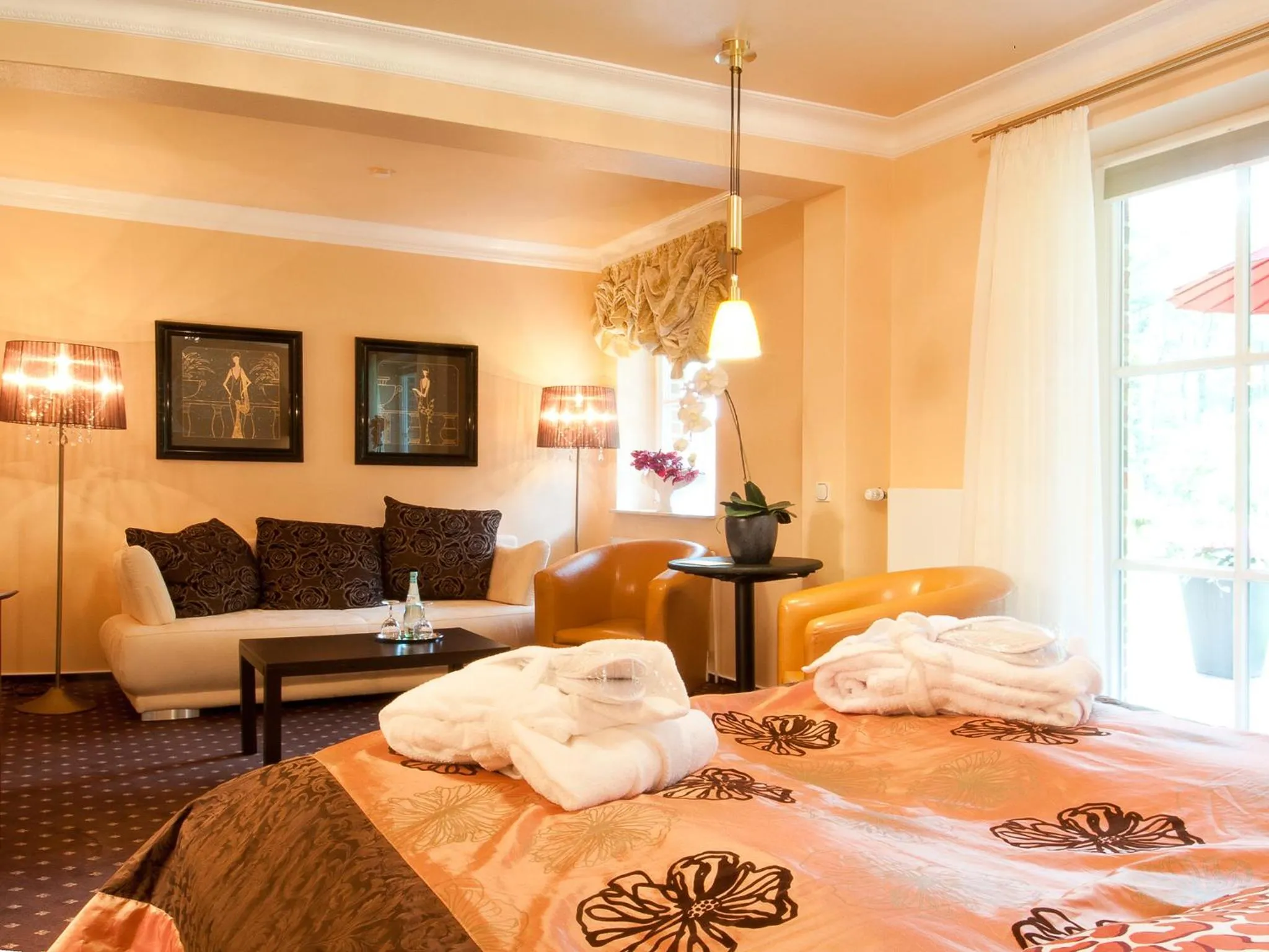 Photo of the whole room, Bed in Amethyst Hotel Garni Lüneburg