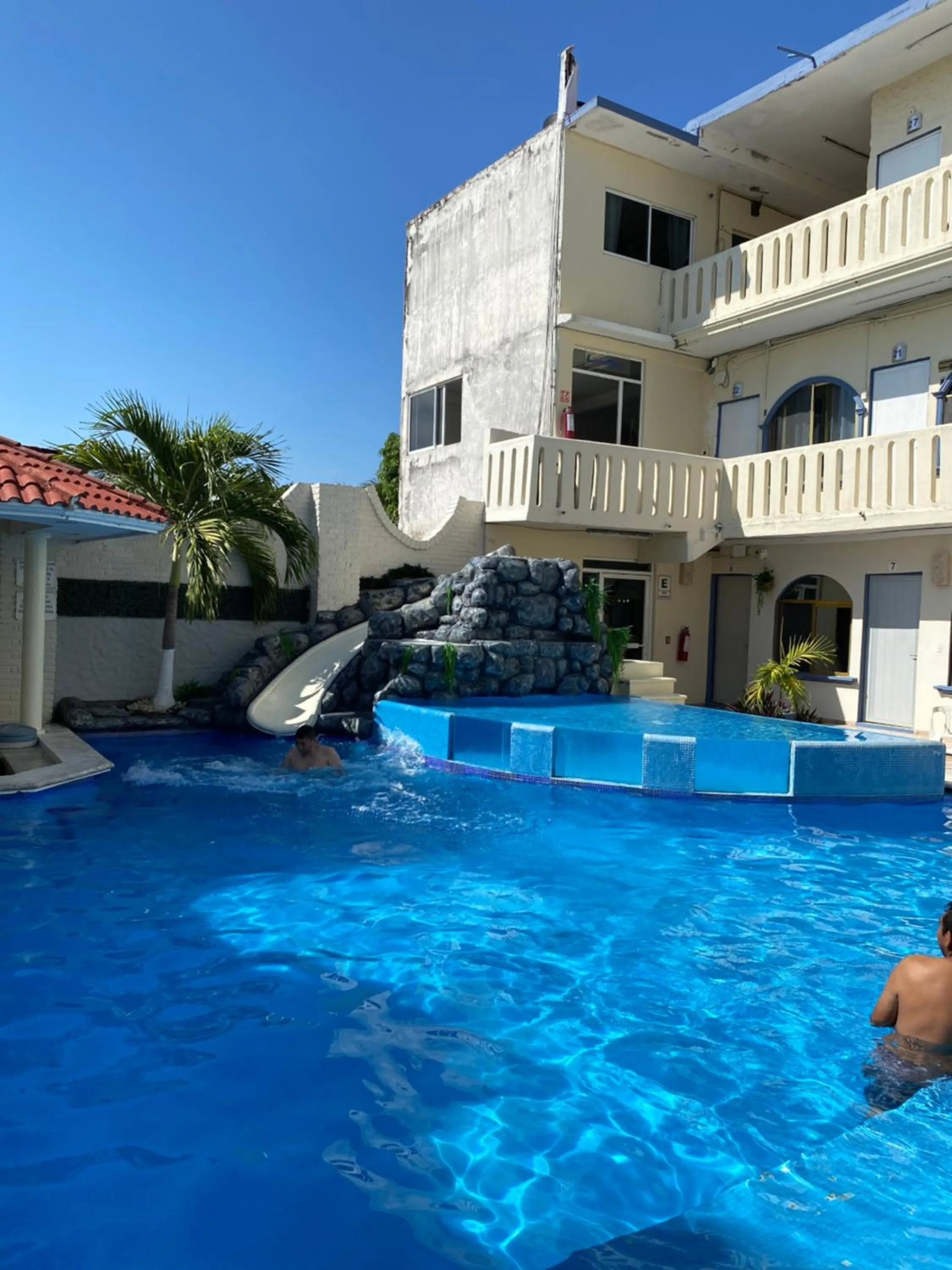 Swimming pool in Hotel Playa de Oro - Enfrente de WTC y Plazas Comerciales