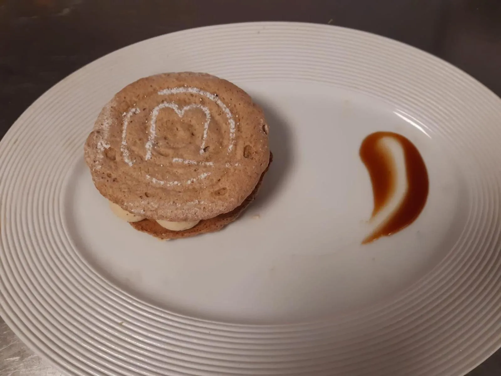 Restaurant/places to eat in Logis Hostellerie des Clos et restaurant Bistrot des grands crus et Maison de la tour Chablis