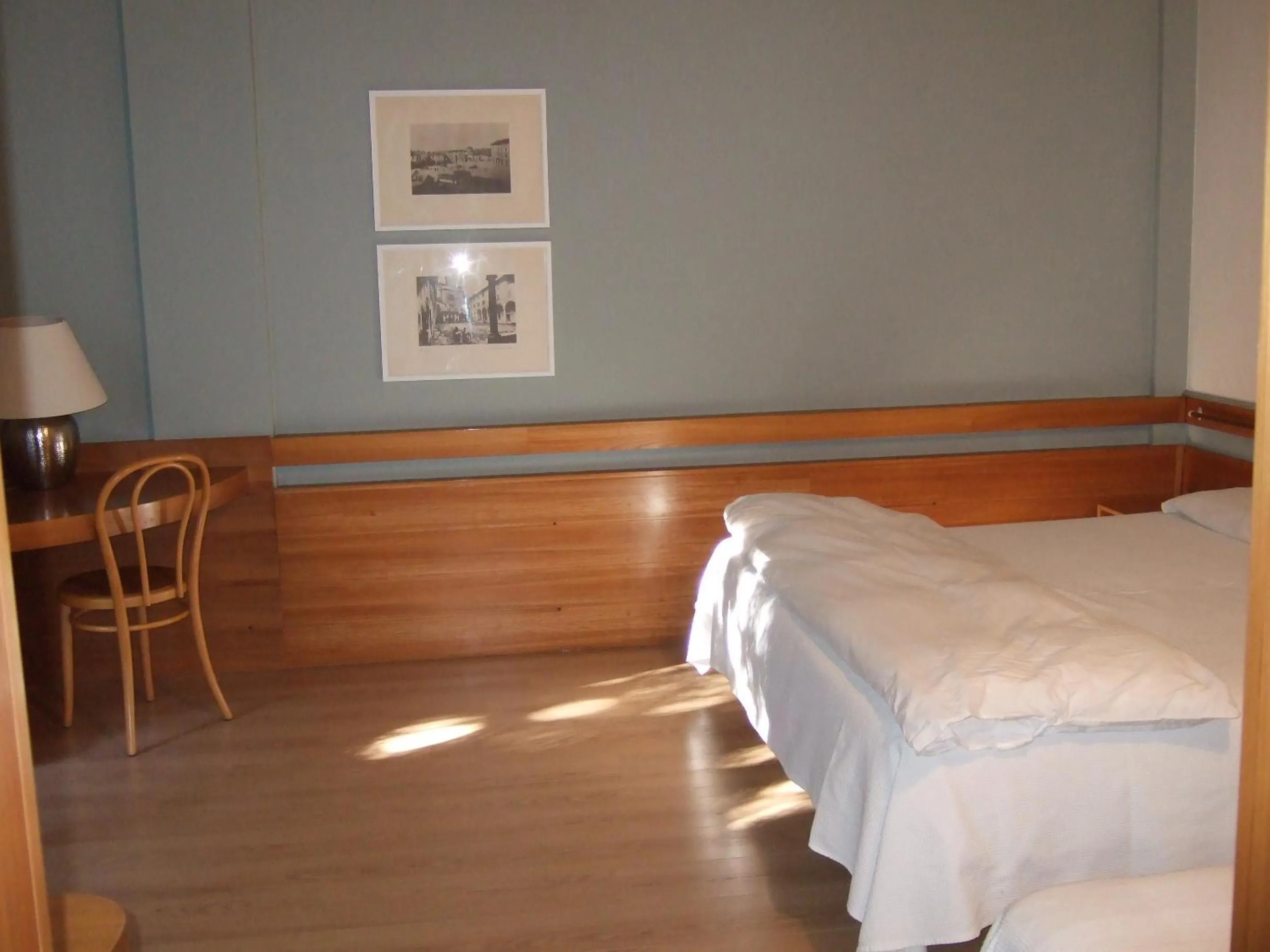 Bed in Hotel Canturio