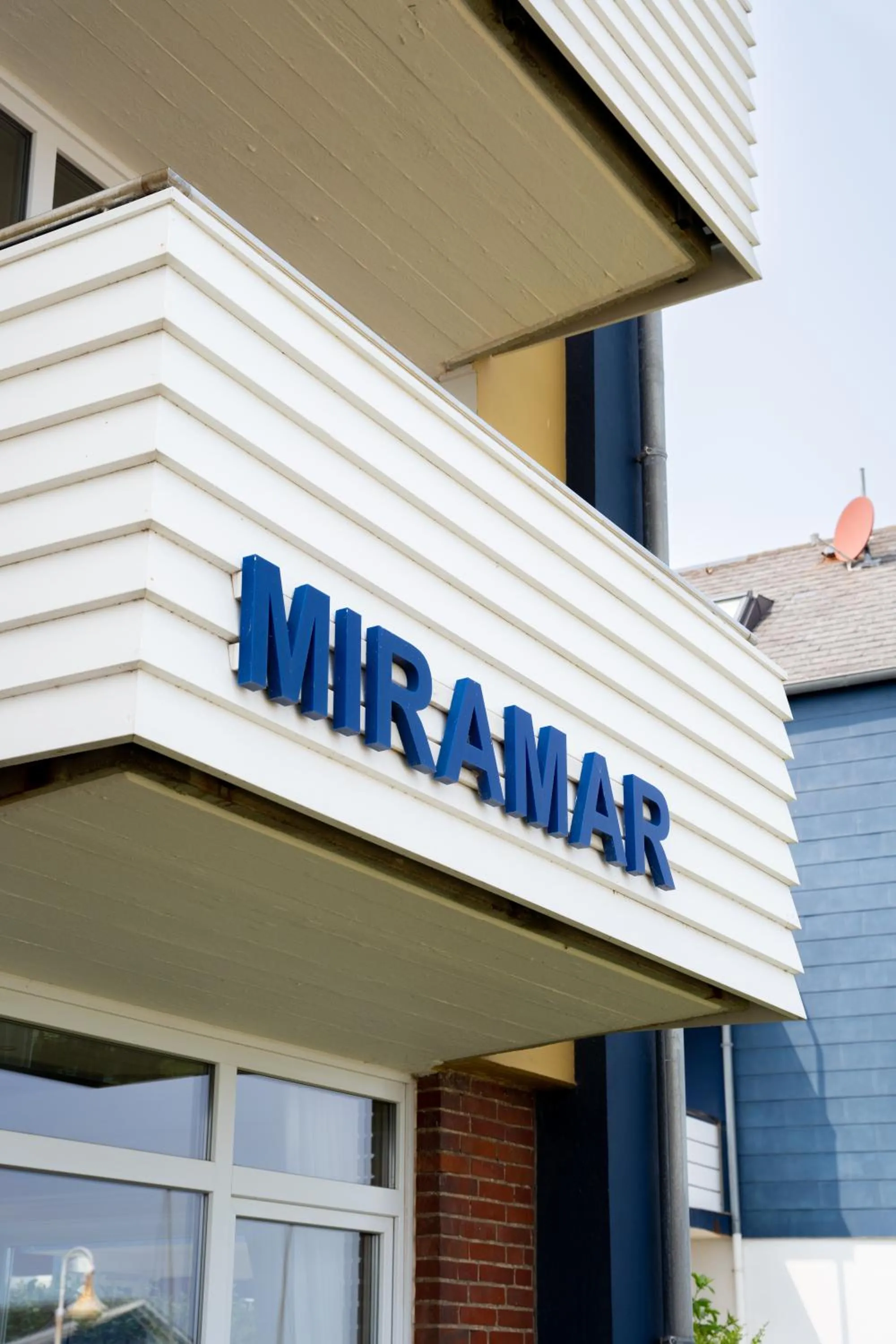 Facade/entrance in Miramar