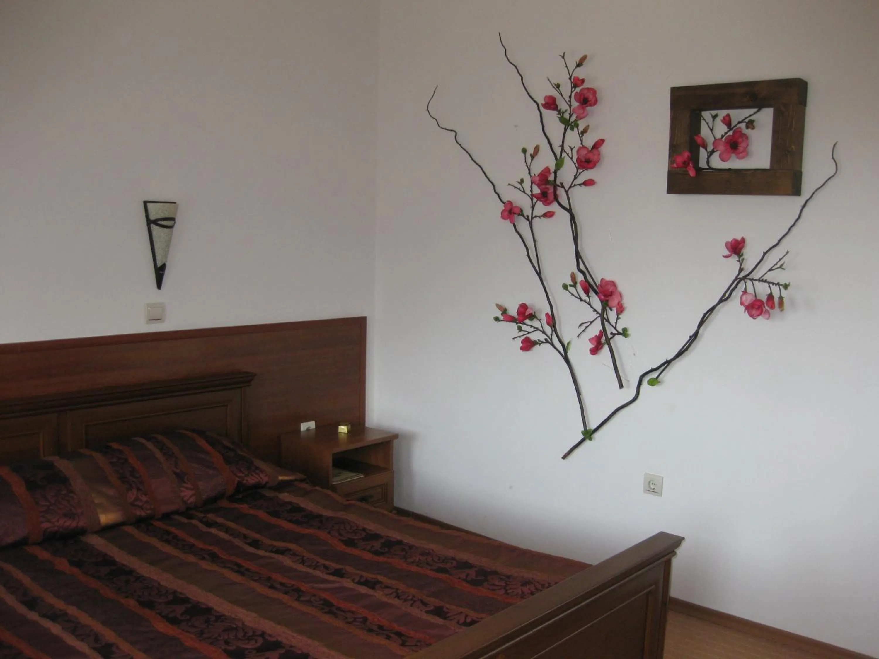 Bedroom, Bed in Molerite Complex