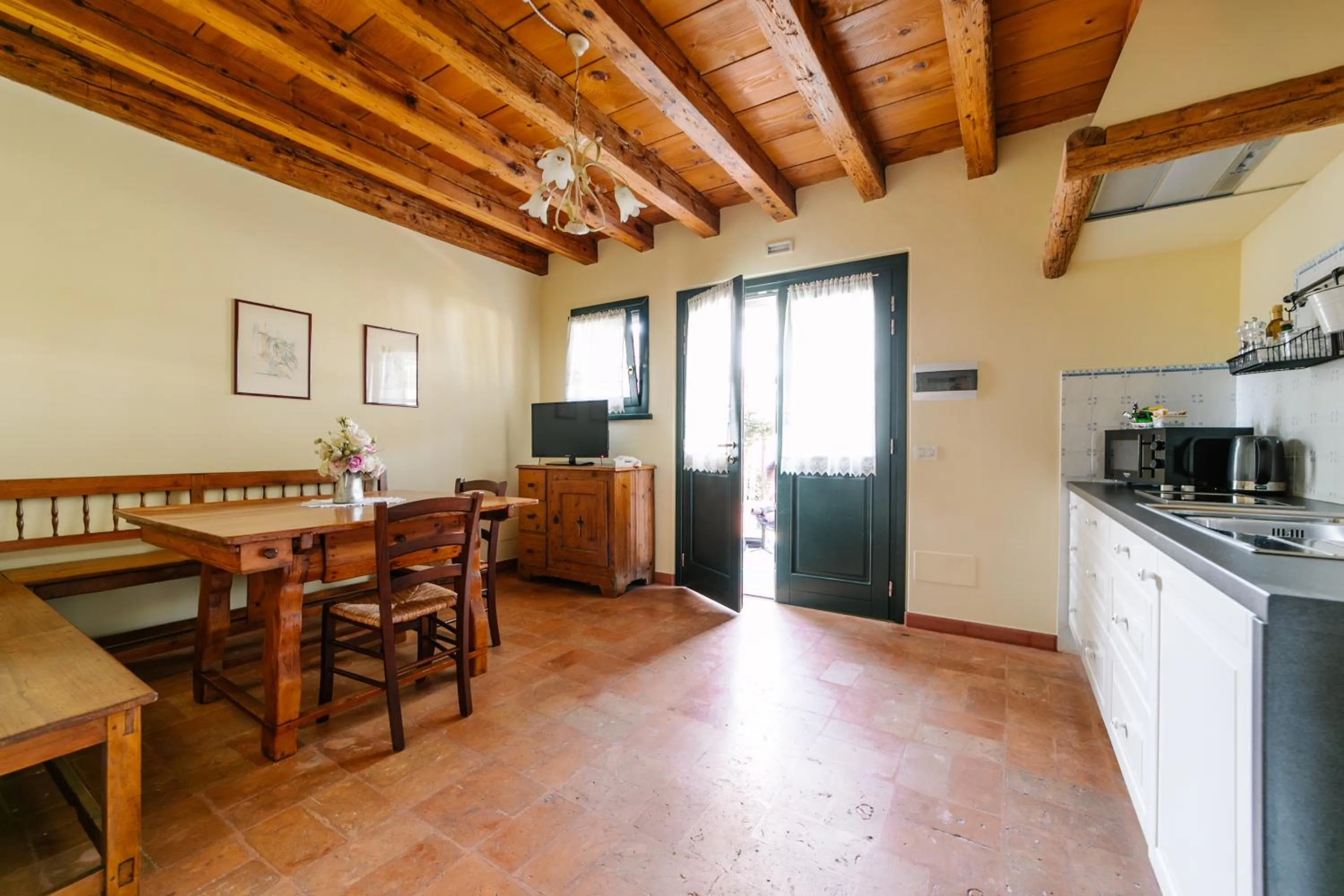 Two-Bedroom Apartment - single occupancy in Agriturismo Albafiorita