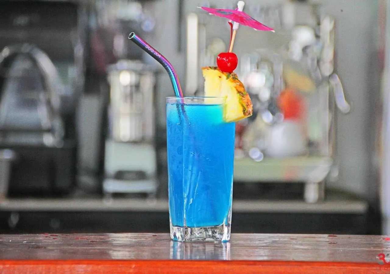 Food and drinks in Hotel Oasis Port Barton