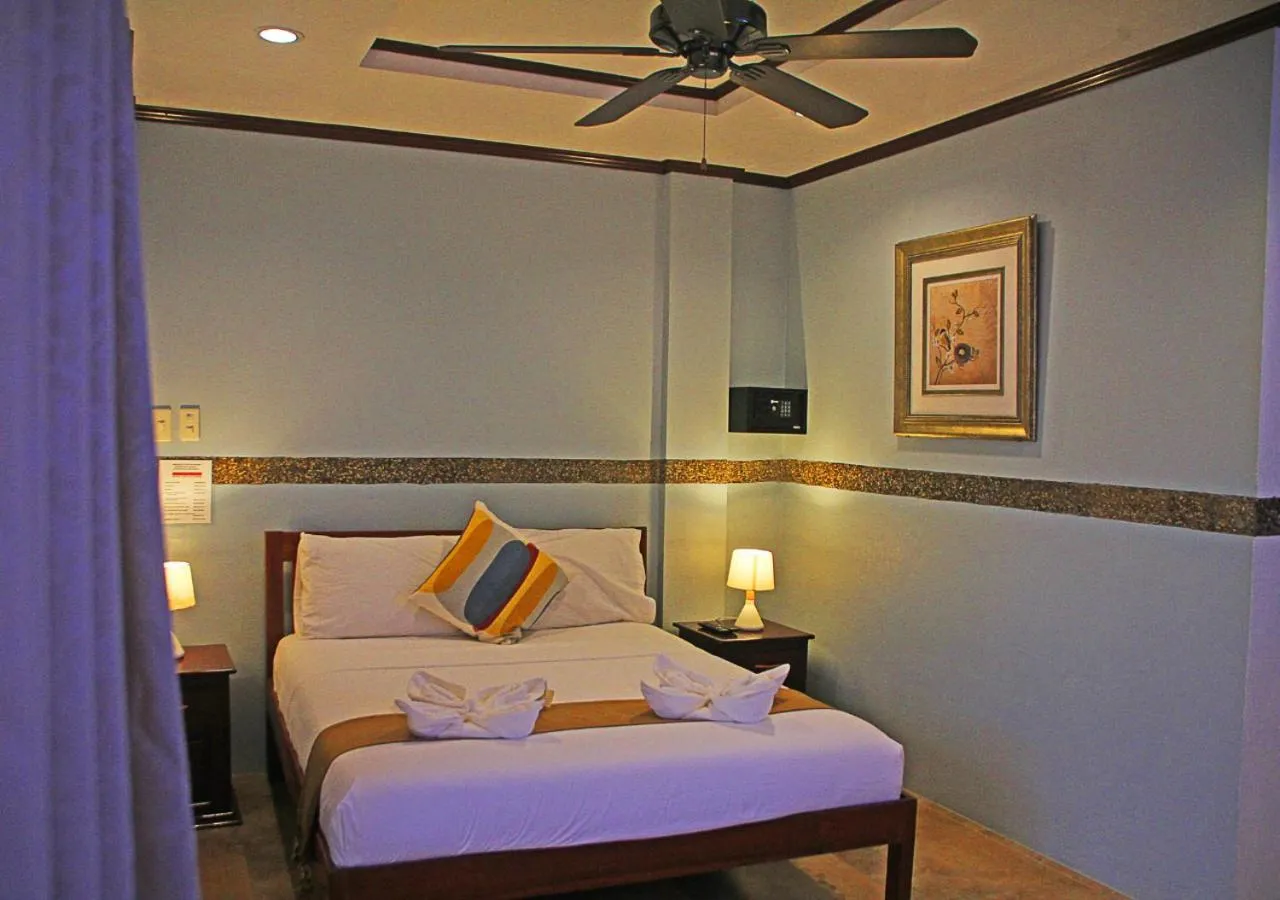 Bedroom, Bed in Hotel Oasis Port Barton