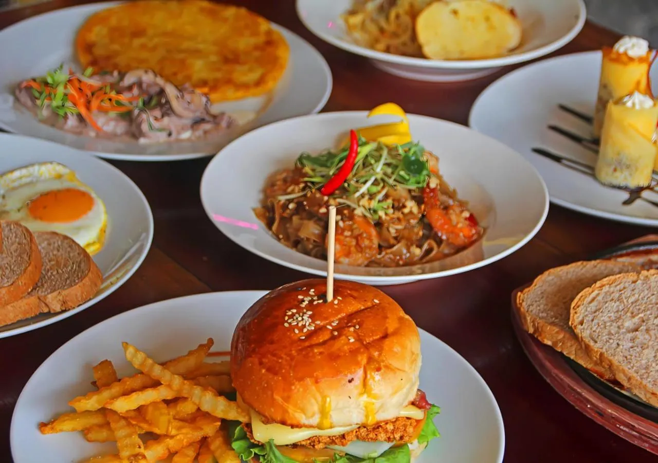 Food and drinks in Hotel Oasis Port Barton