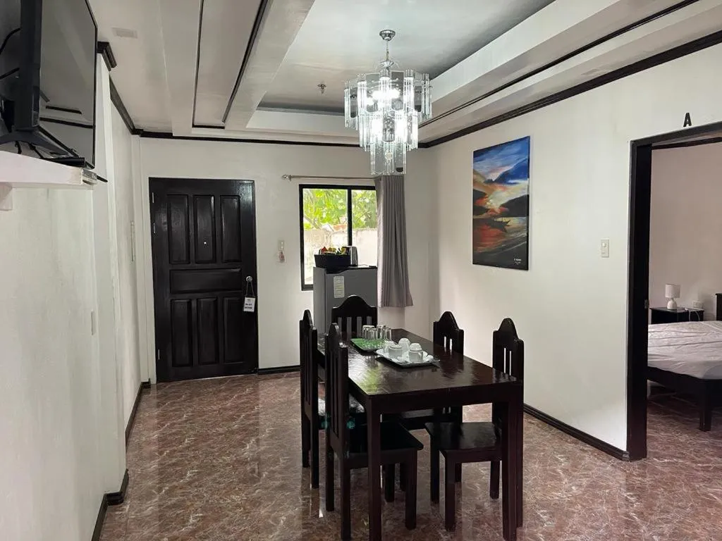 Dining area in Hotel Oasis Port Barton