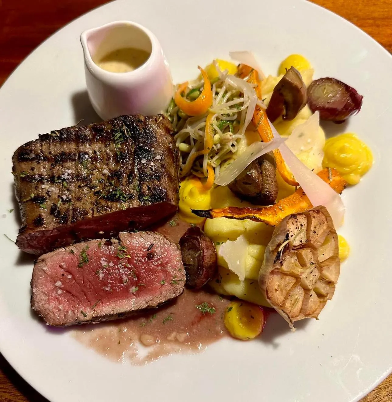 Food in Hotel Oasis Port Barton