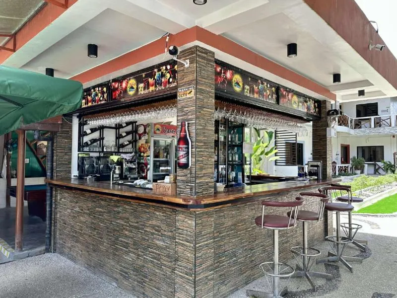 Hotel Oasis Port Barton