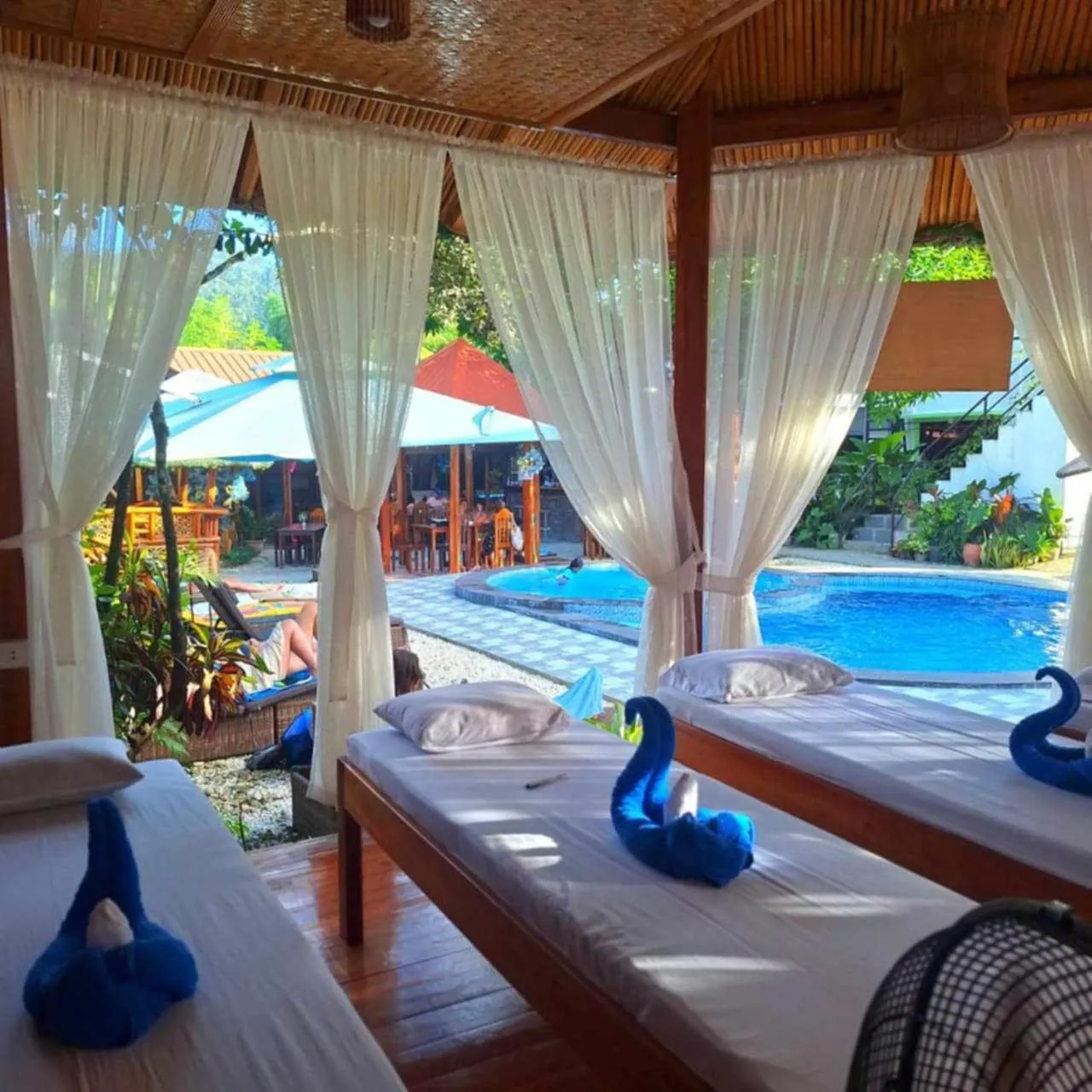 Activities, Bed in Hotel Oasis Port Barton