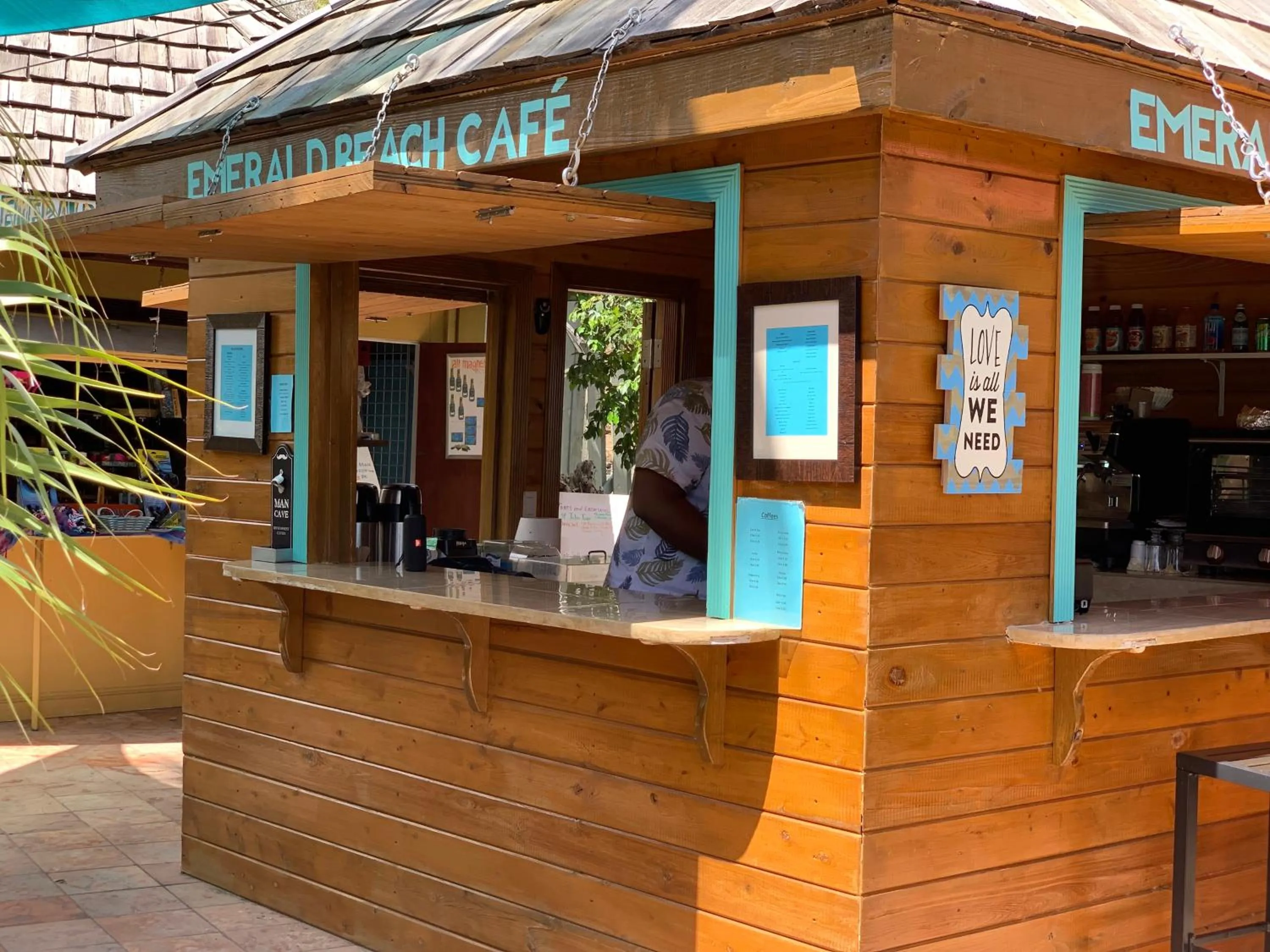 Restaurant/places to eat in Emerald Beach Resort