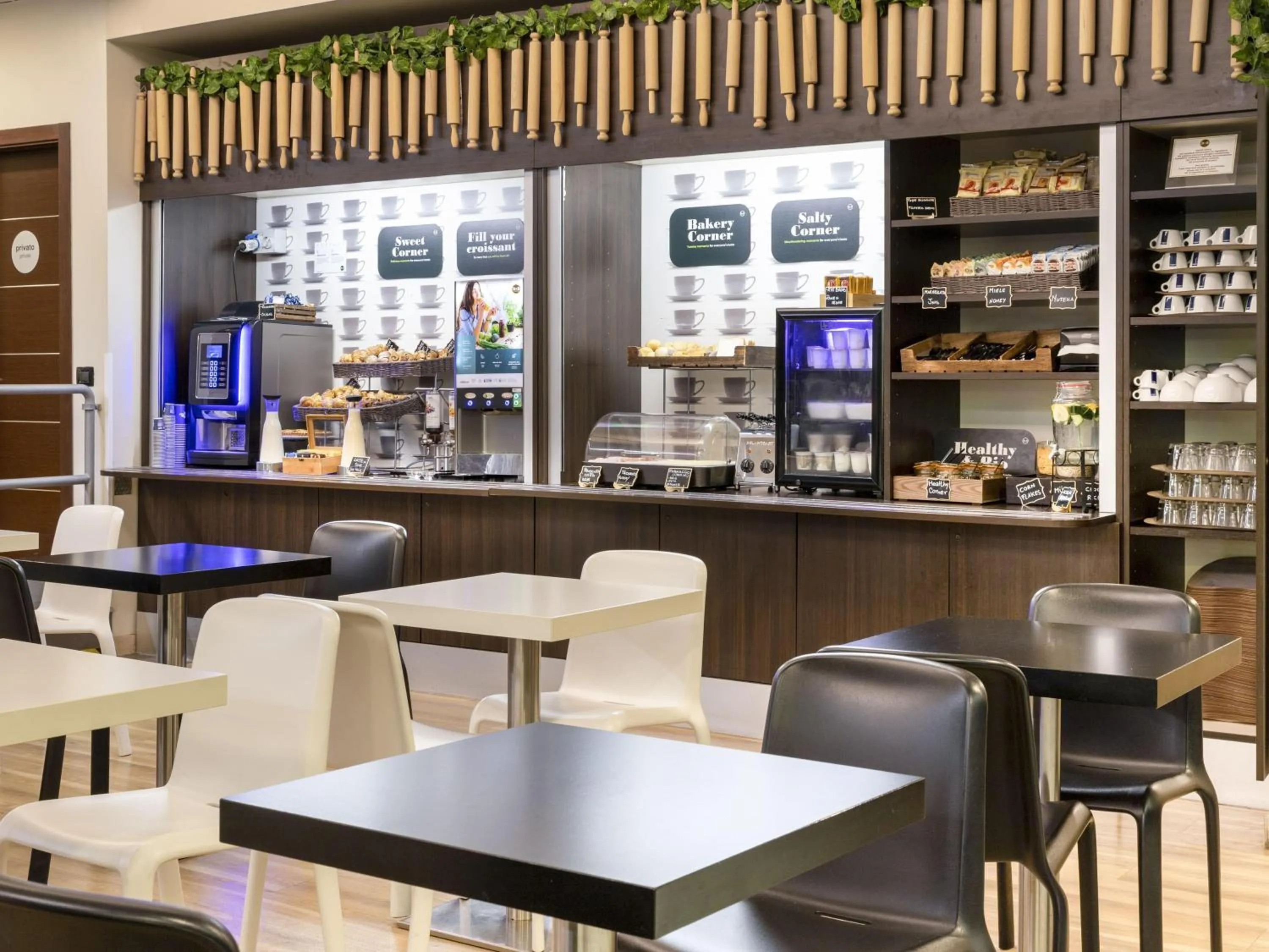 Lounge or bar in B&B Hotel Roma Trastevere