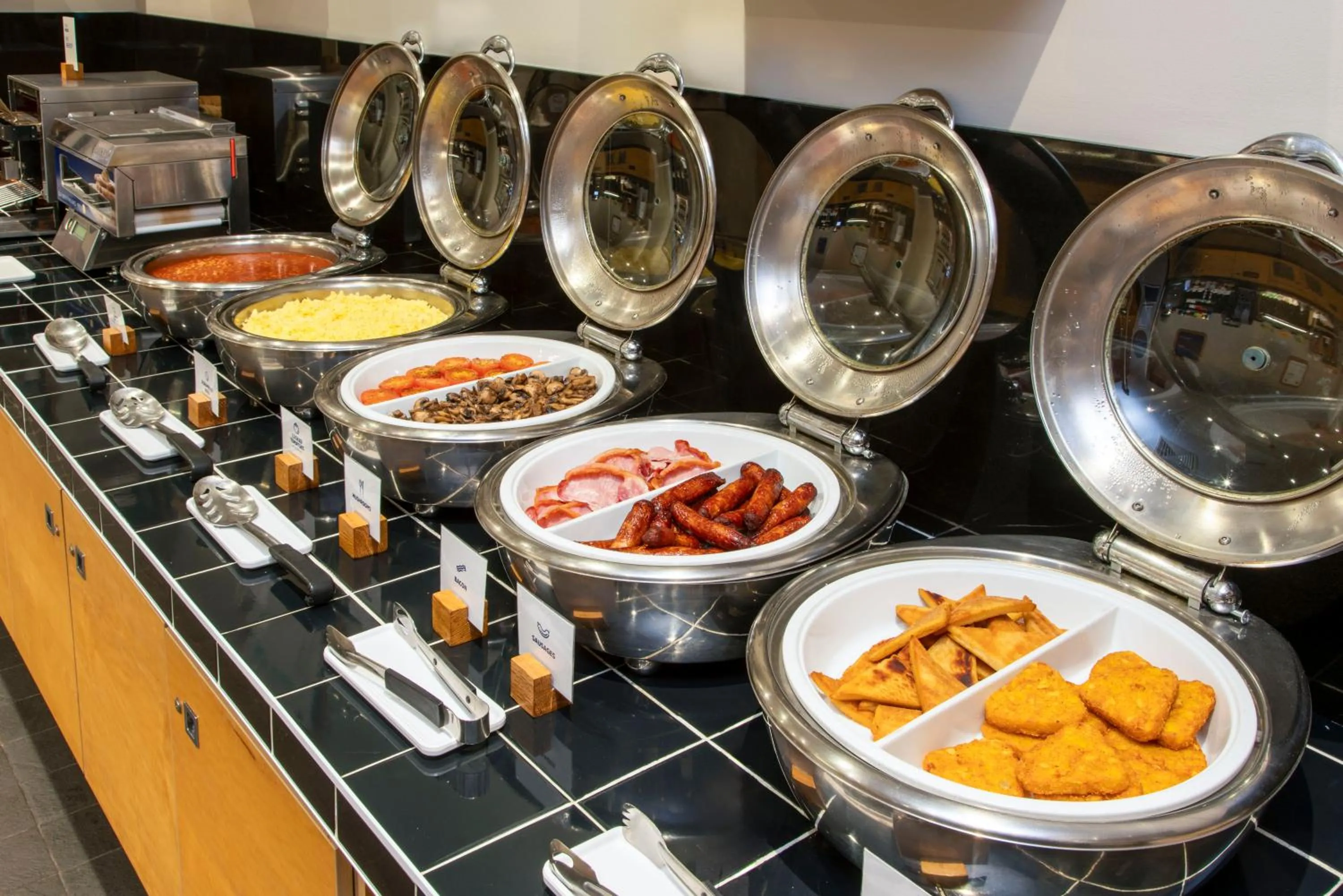 Breakfast in Holiday Inn Express Antrim by IHG