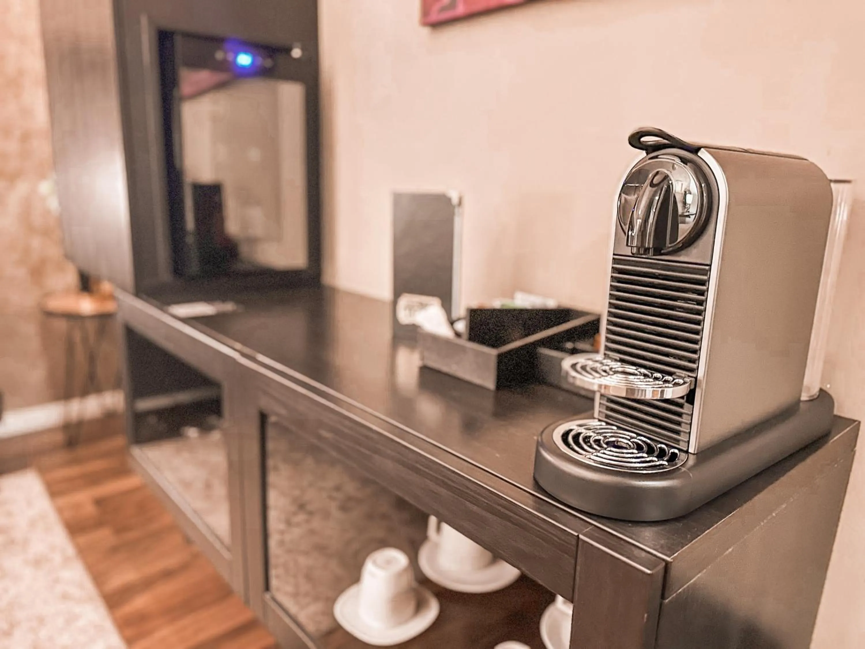 Coffee/tea facilities in Alfons Boutique Hotel