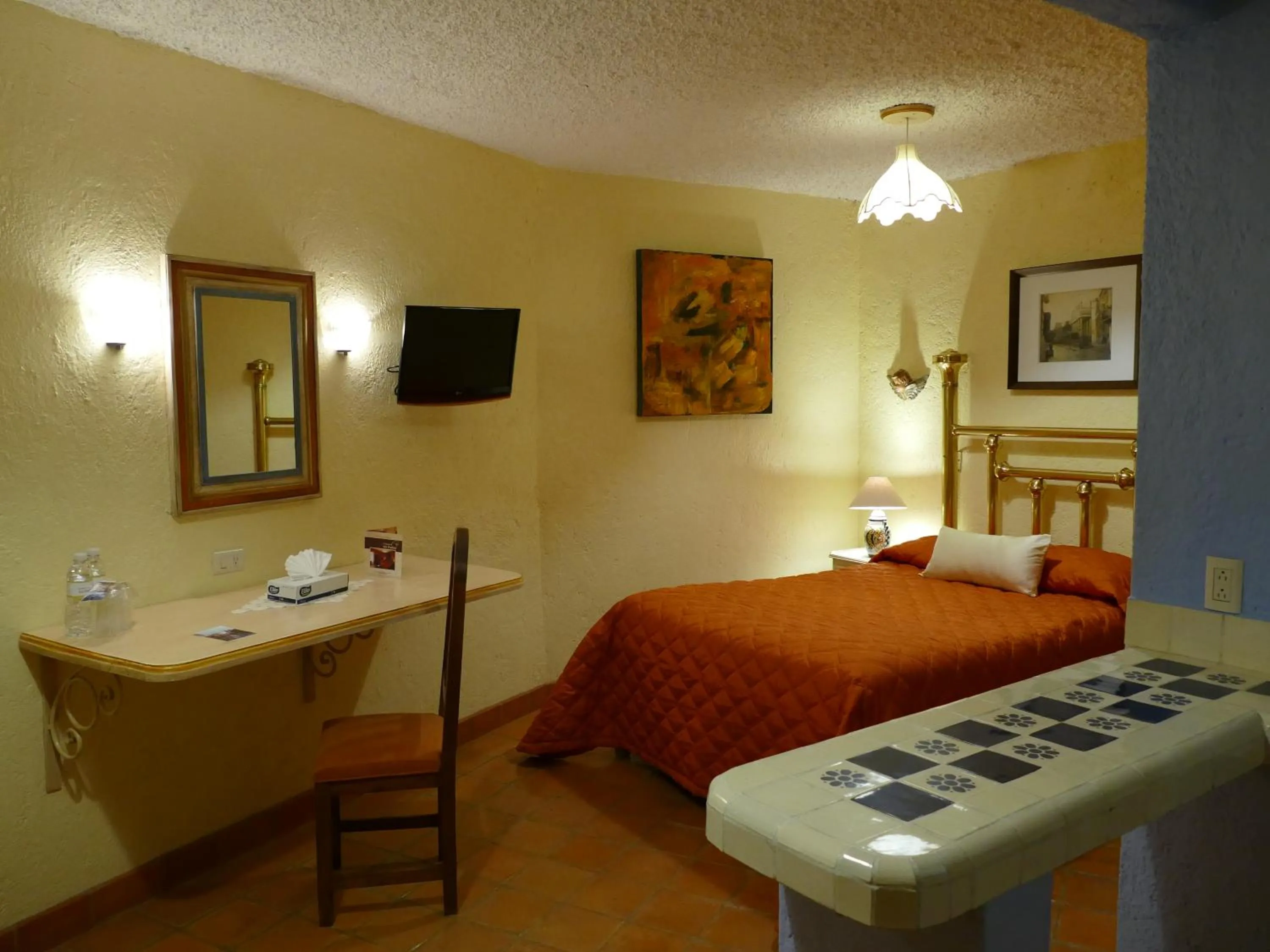 TV and multimedia, Bed in El Meson de los Poetas