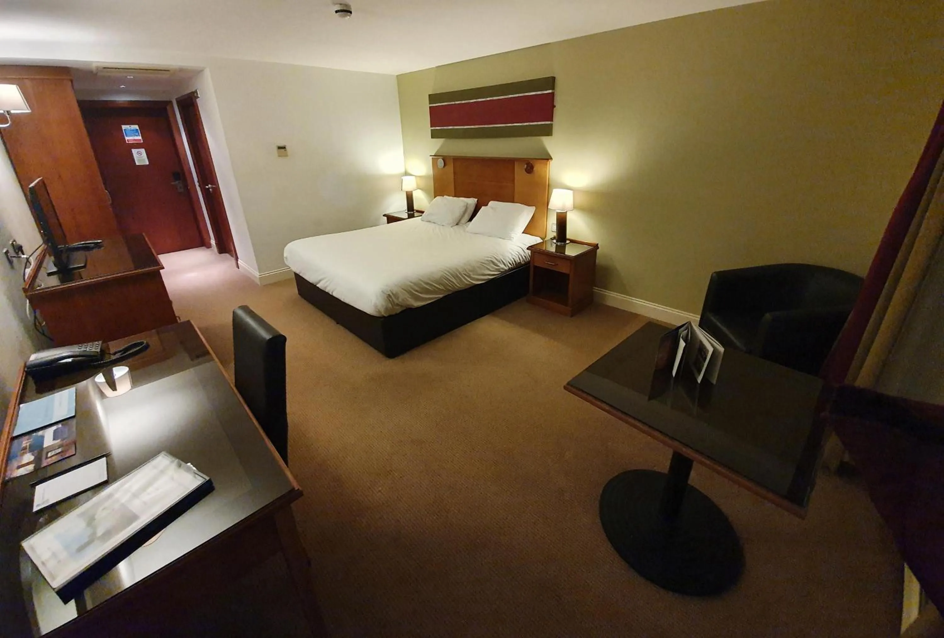 Bedroom, Bed in Towers Hotel & Spa