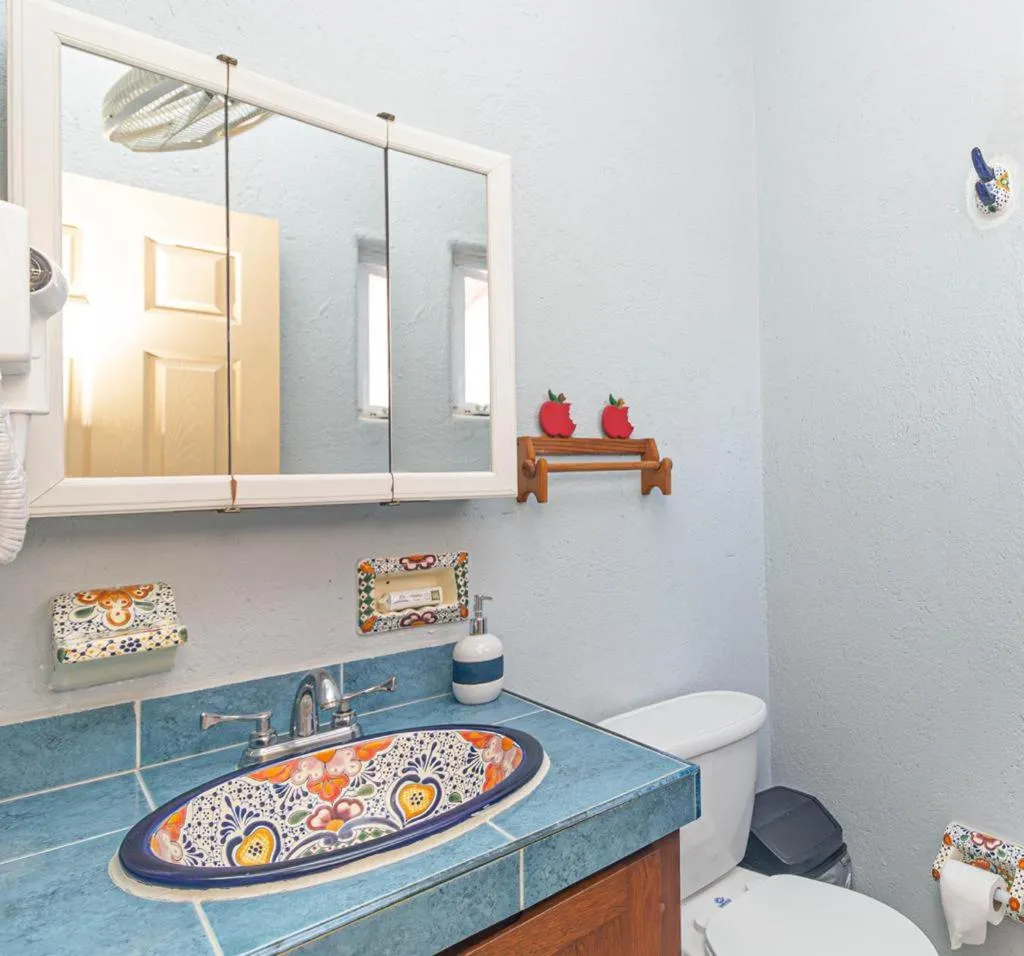 Bathroom in Hotel Bahia Huatulco