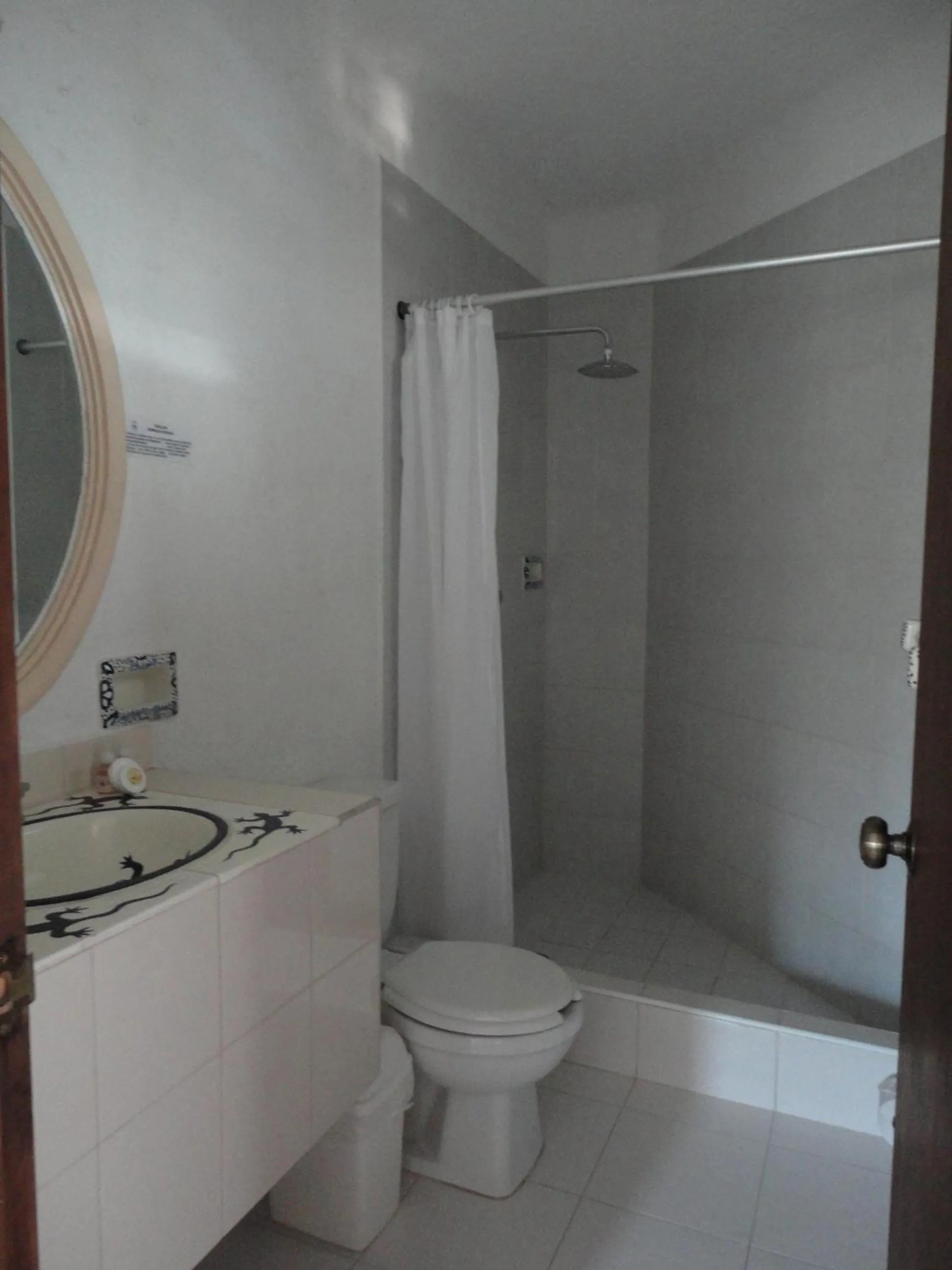 Bathroom in Hotel Bahia Huatulco