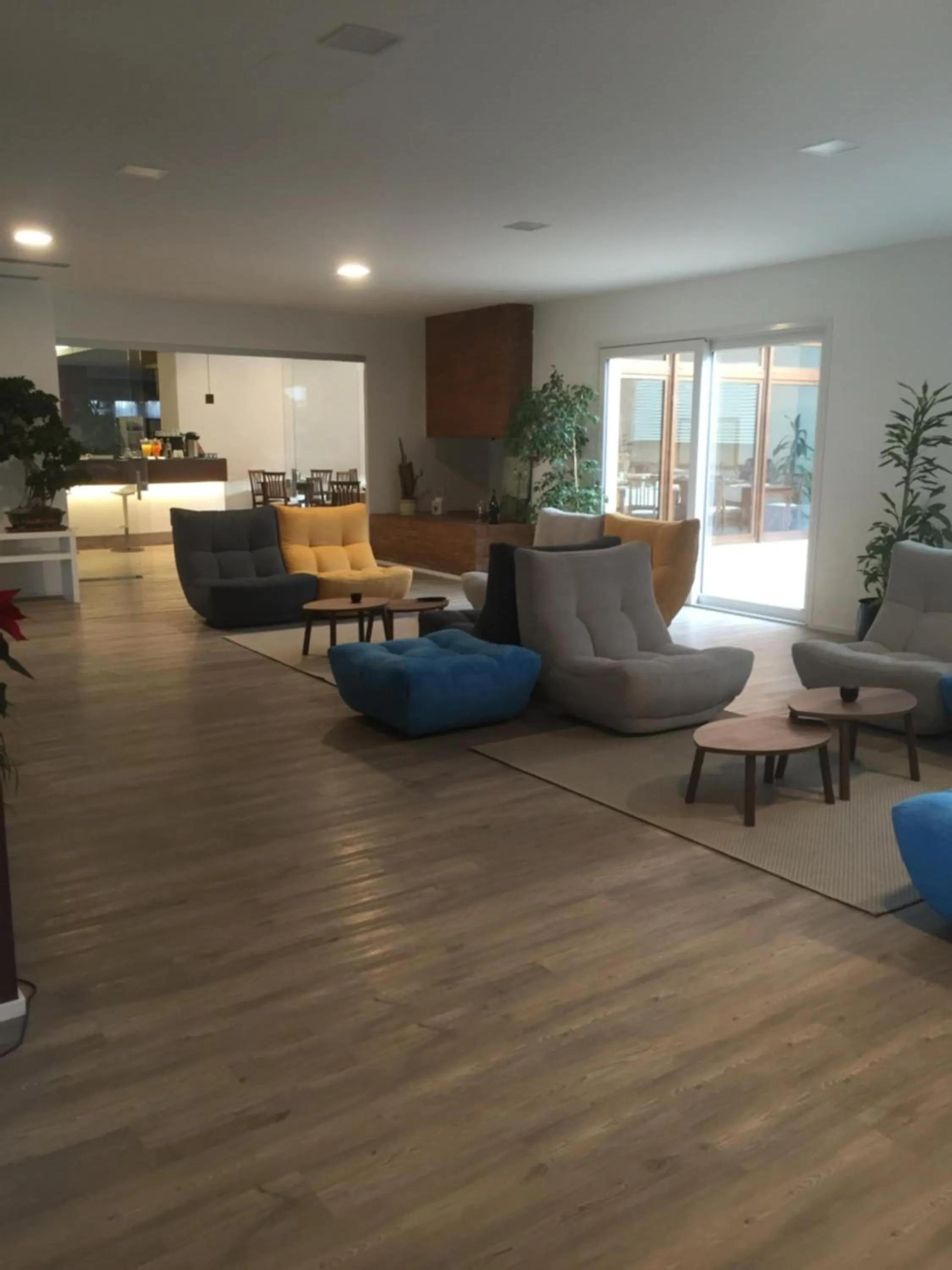 Communal lounge/ TV room in Hotel Petrarca