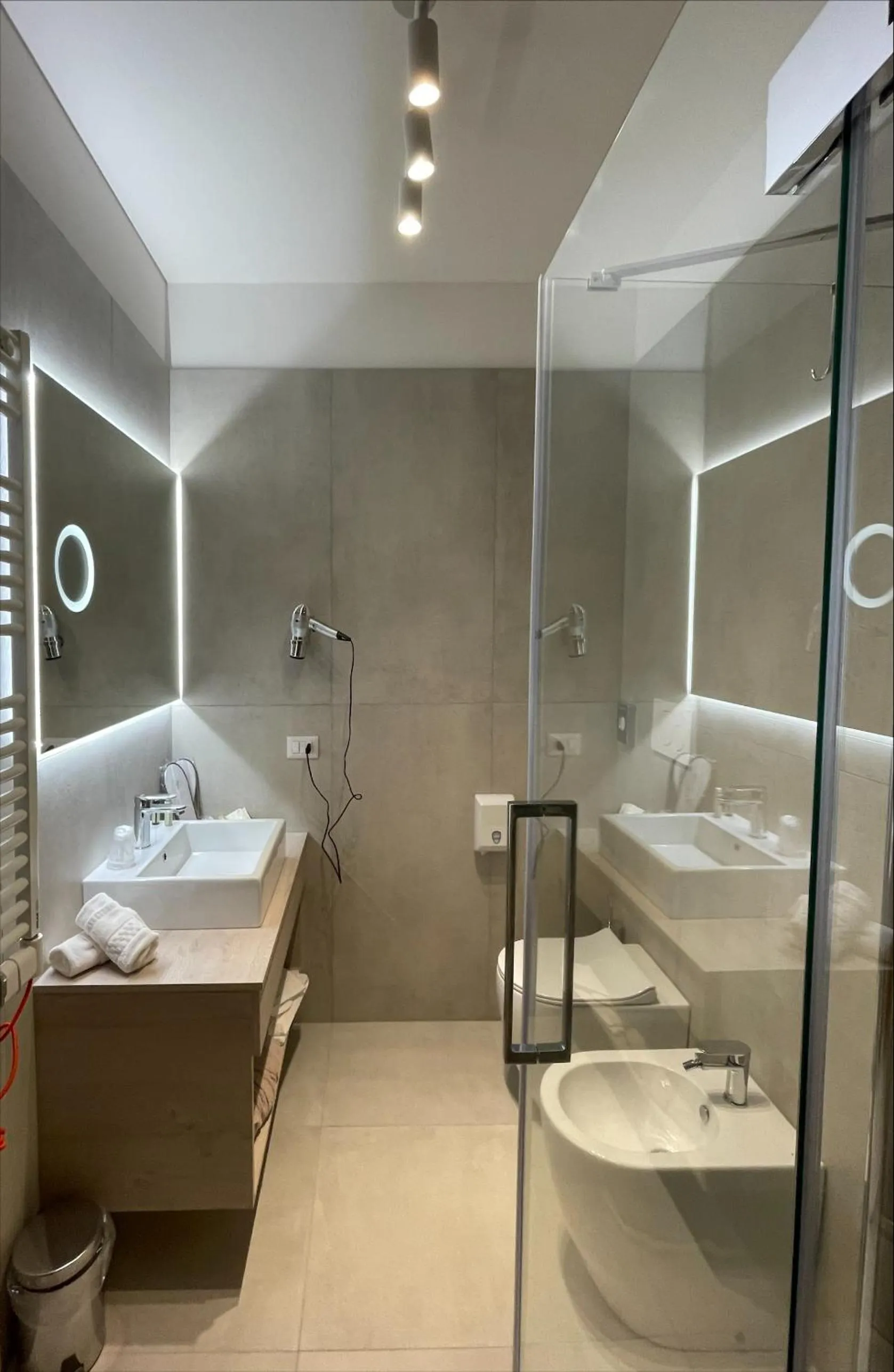 Bathroom in Hotel Petrarca