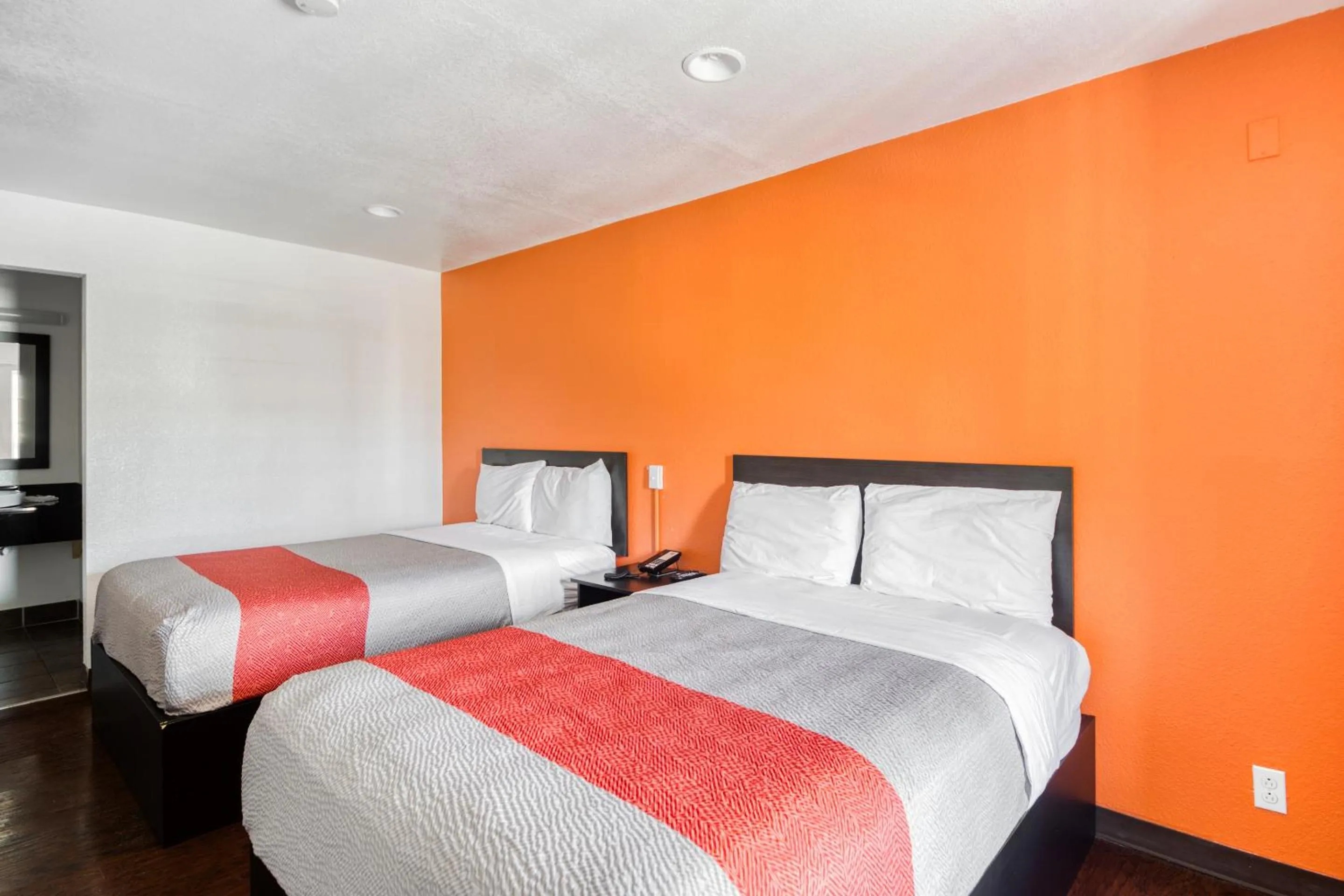 Bedroom, Bed in OYO Hotel Baton Rouge East I-12 Louisiana