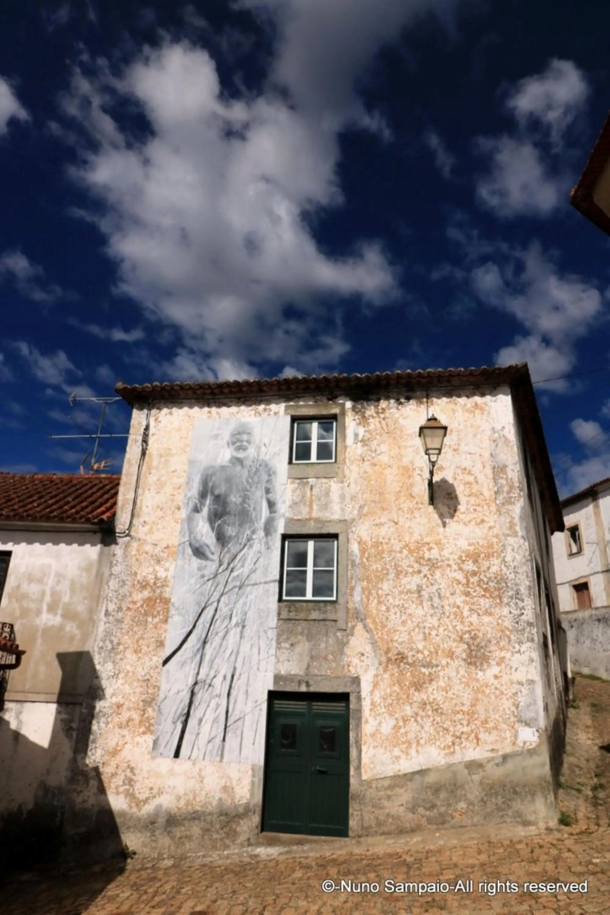 Quiet street view in Hotel Rota Malhoa