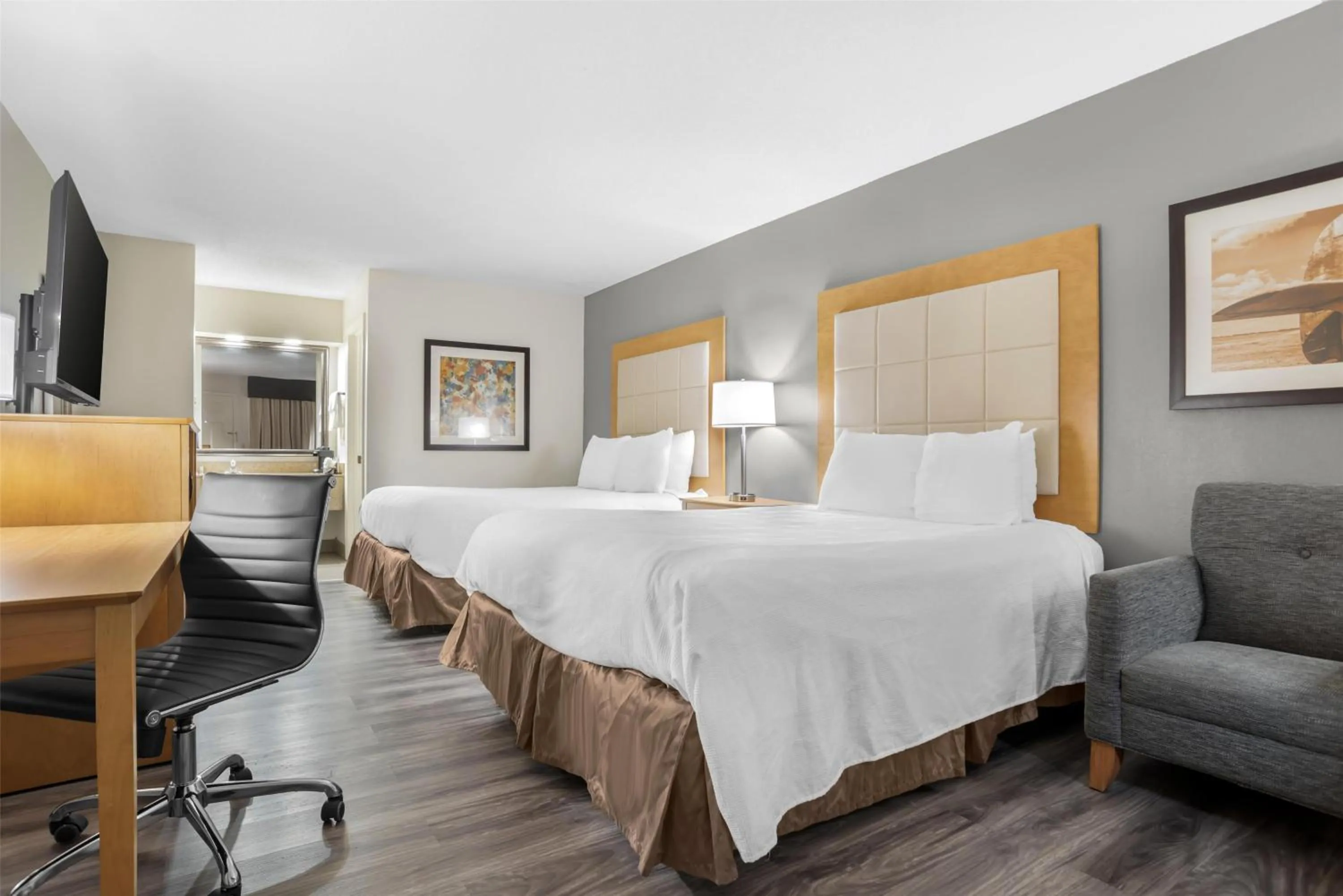 Bedroom, Bed in Best Western Airport Inn