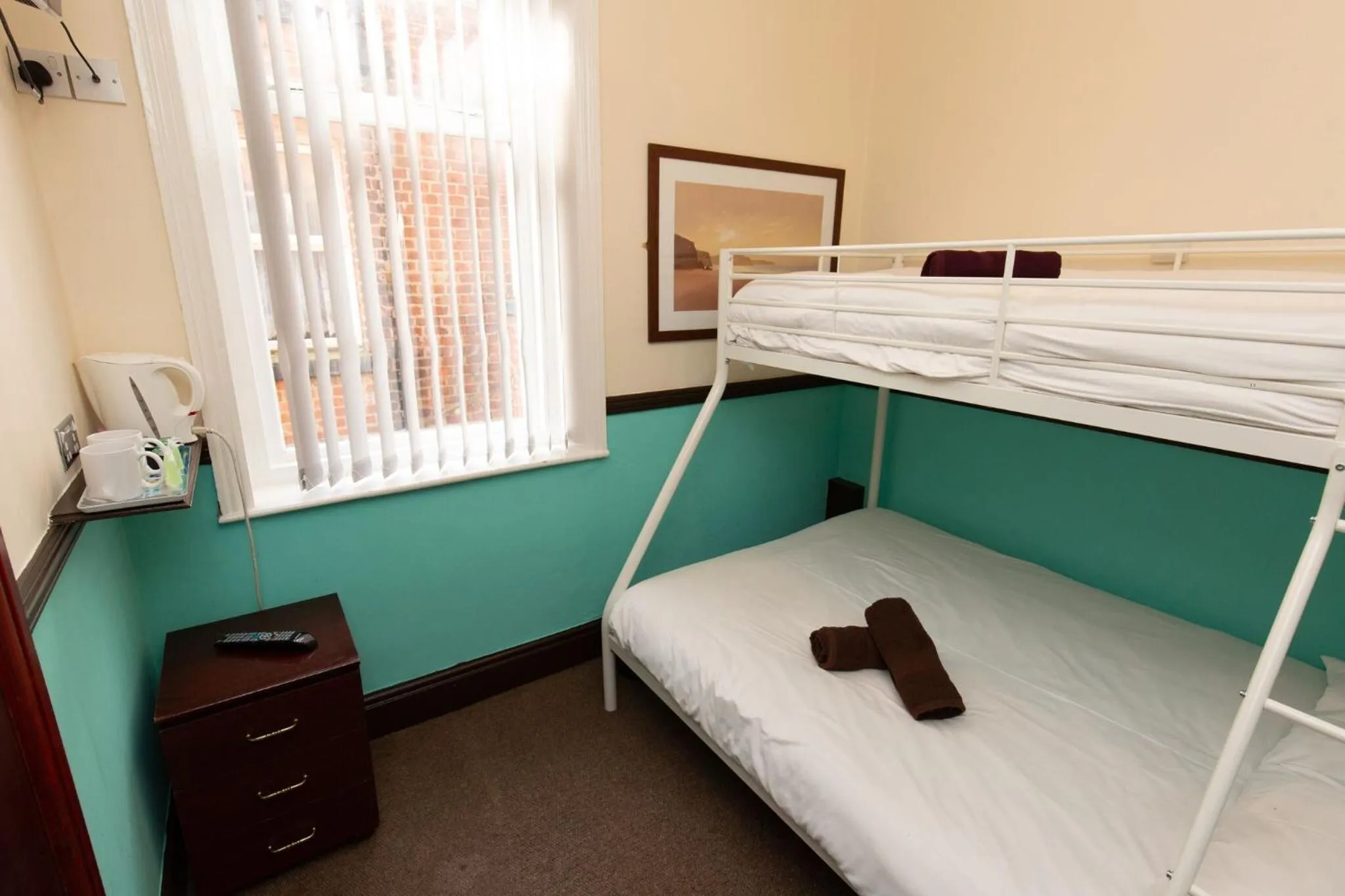 bunk bed, Bed in The Riviera Hotel