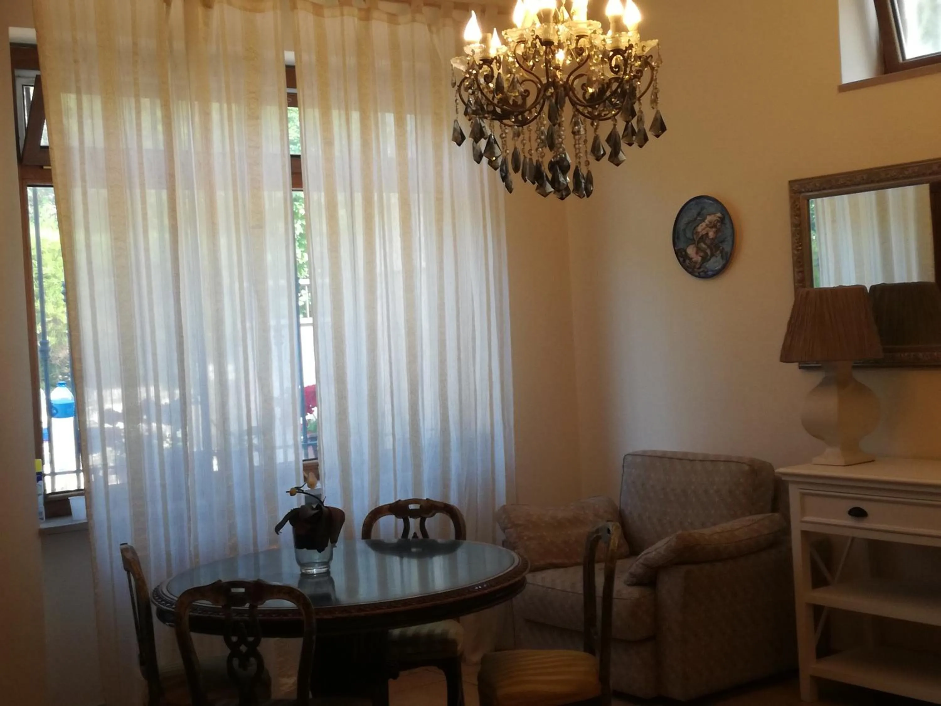 Internal: Not applicable to any particular room in The Orange Groove