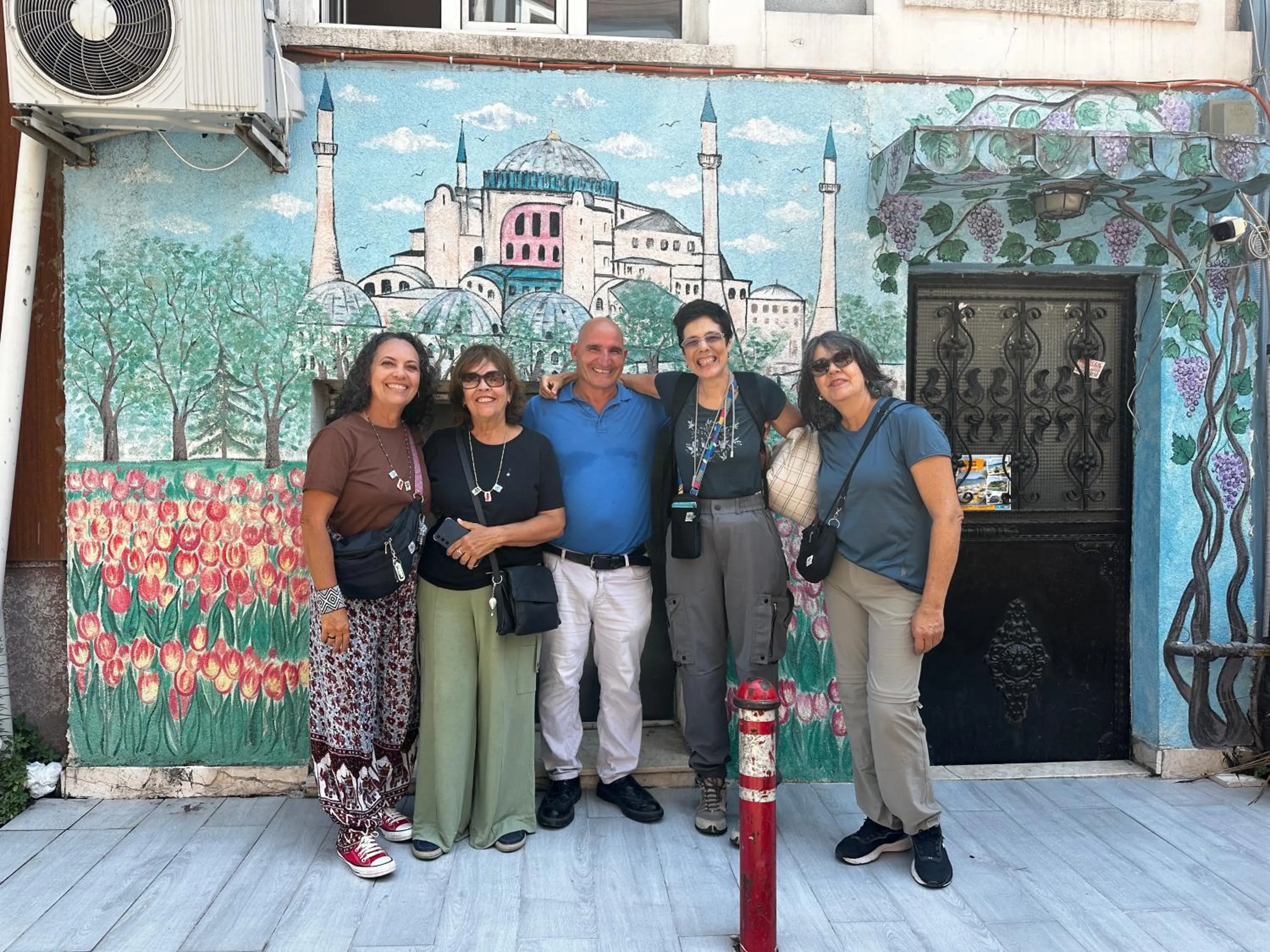 Happy Suite Boutique Hotel