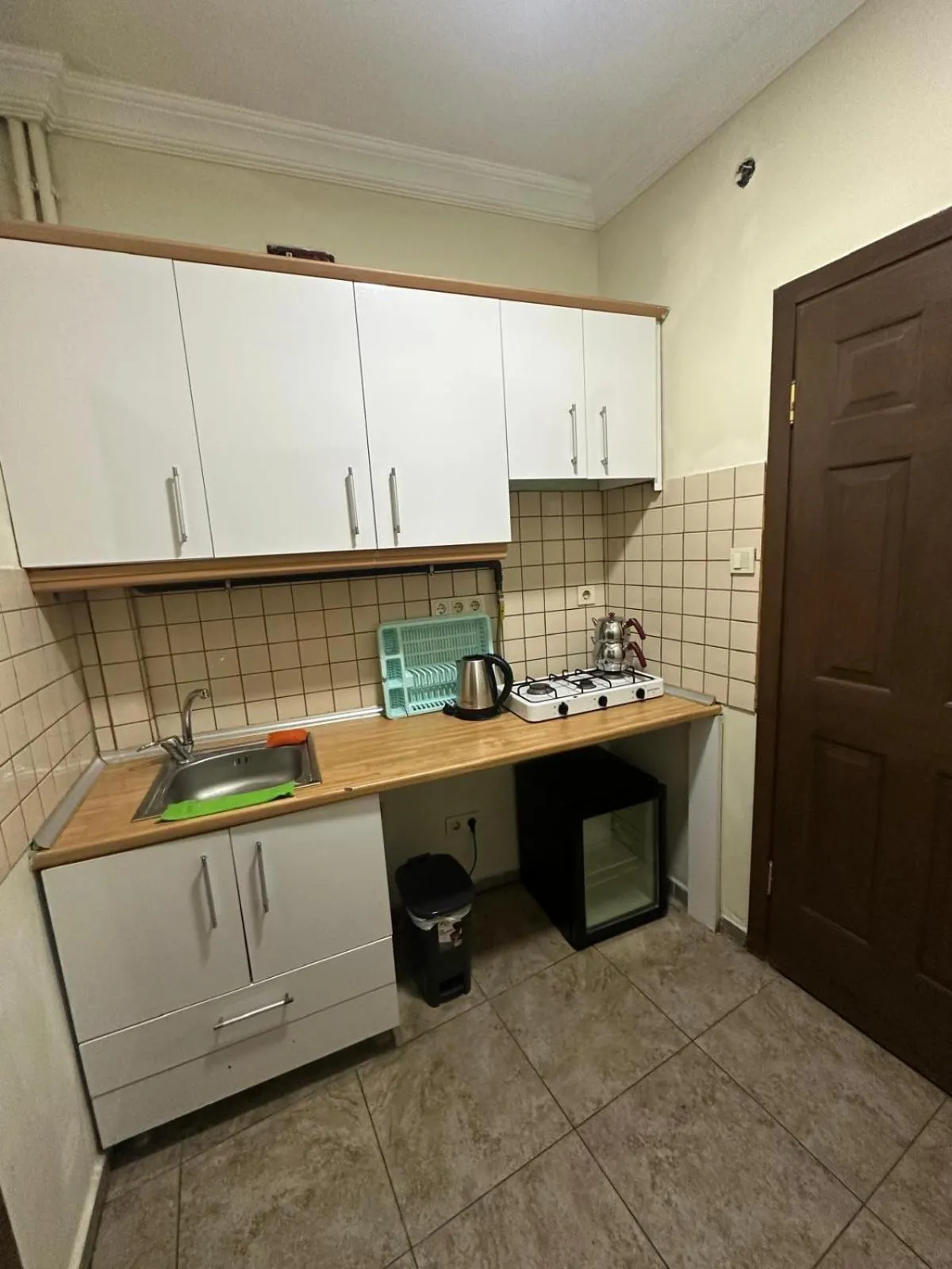 Property building in Happy Suite Boutique Hotel