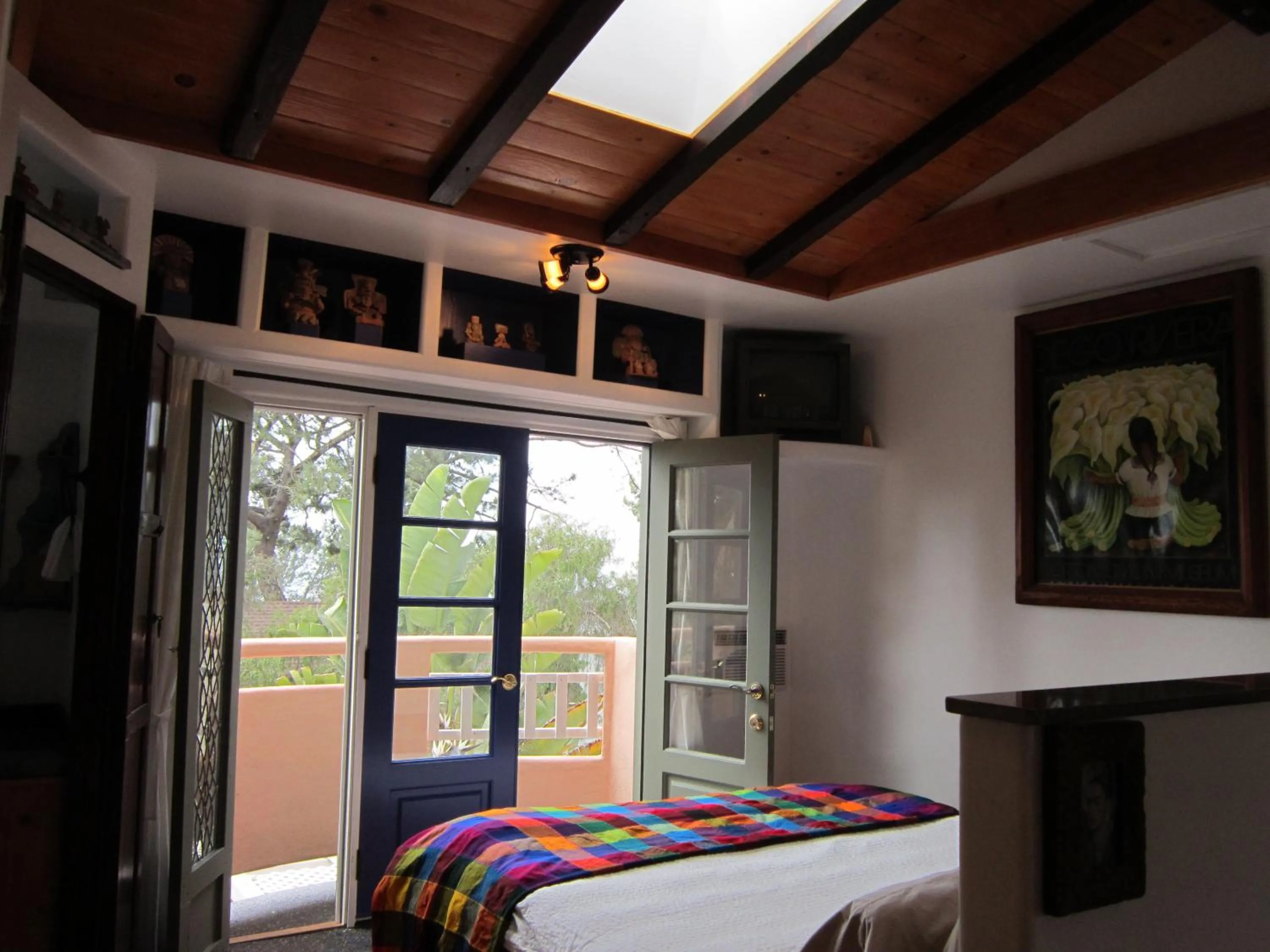 Day, Bed in Les Artistes Inn