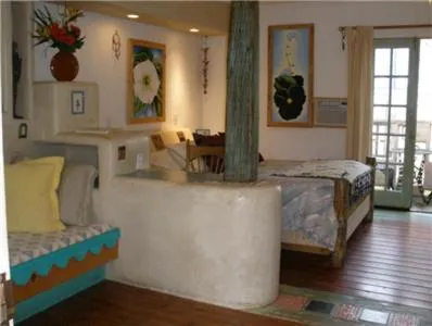 Day in Les Artistes Inn