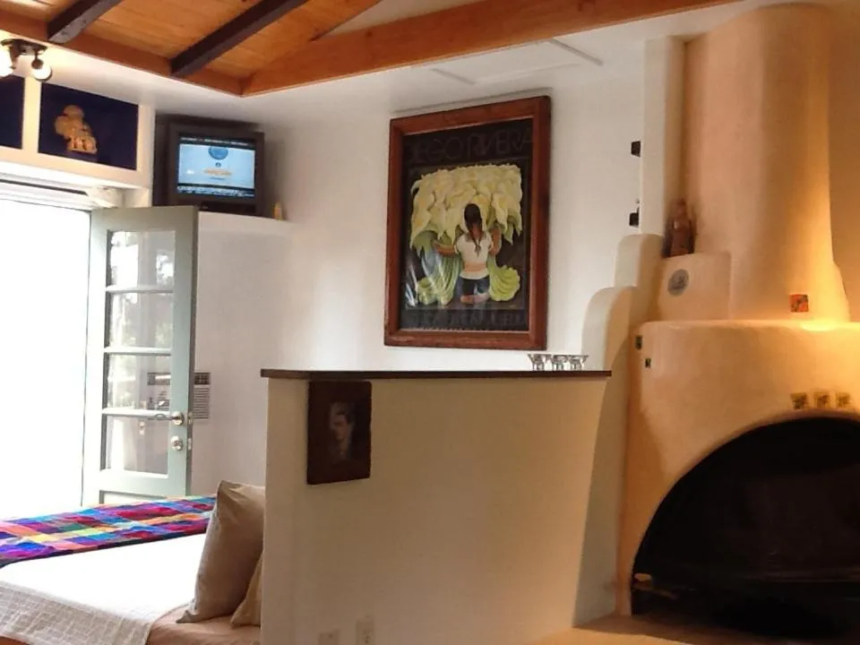 Day, Bed in Les Artistes Inn
