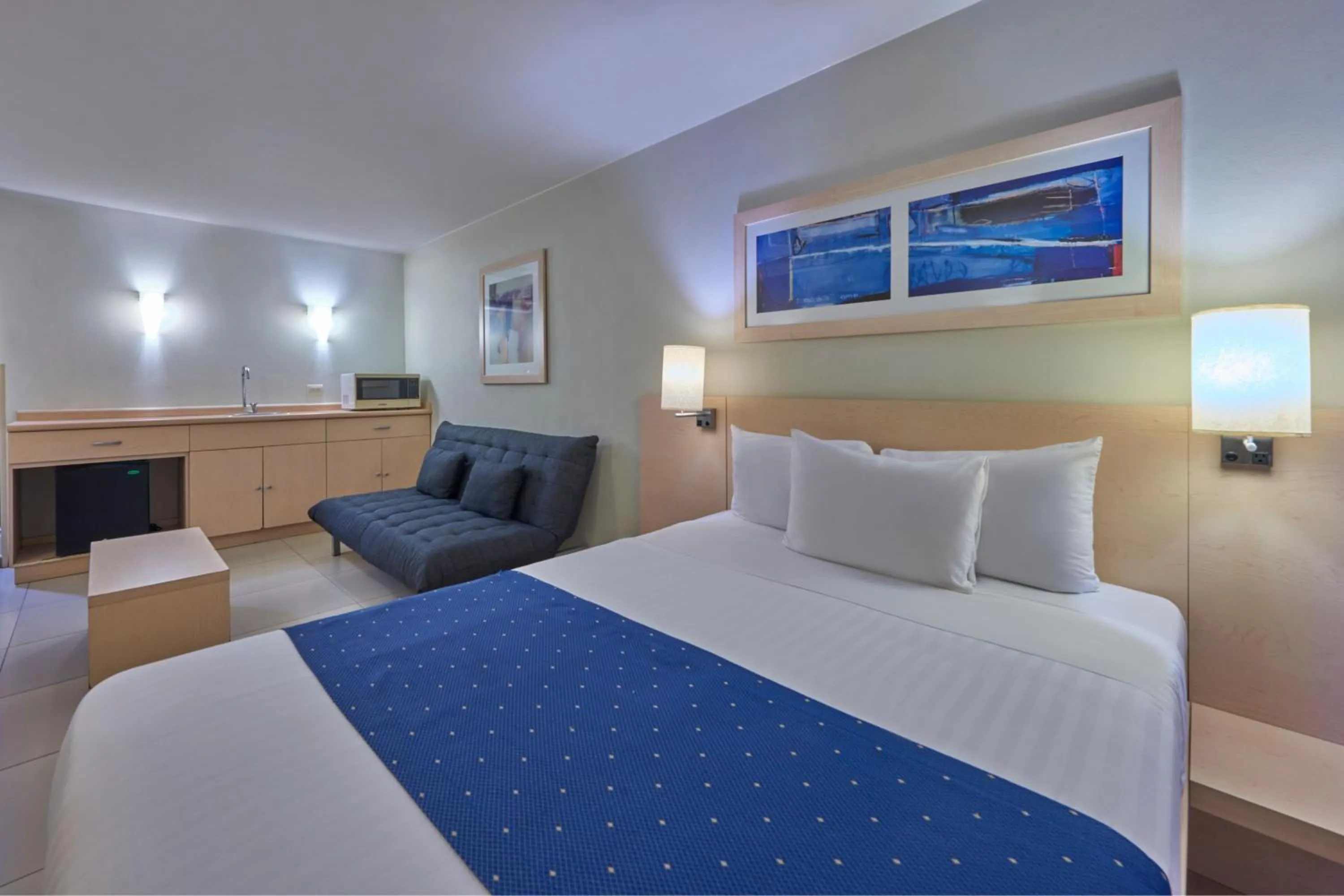 Bedroom, Bed in City Express by Marriott Manzanillo