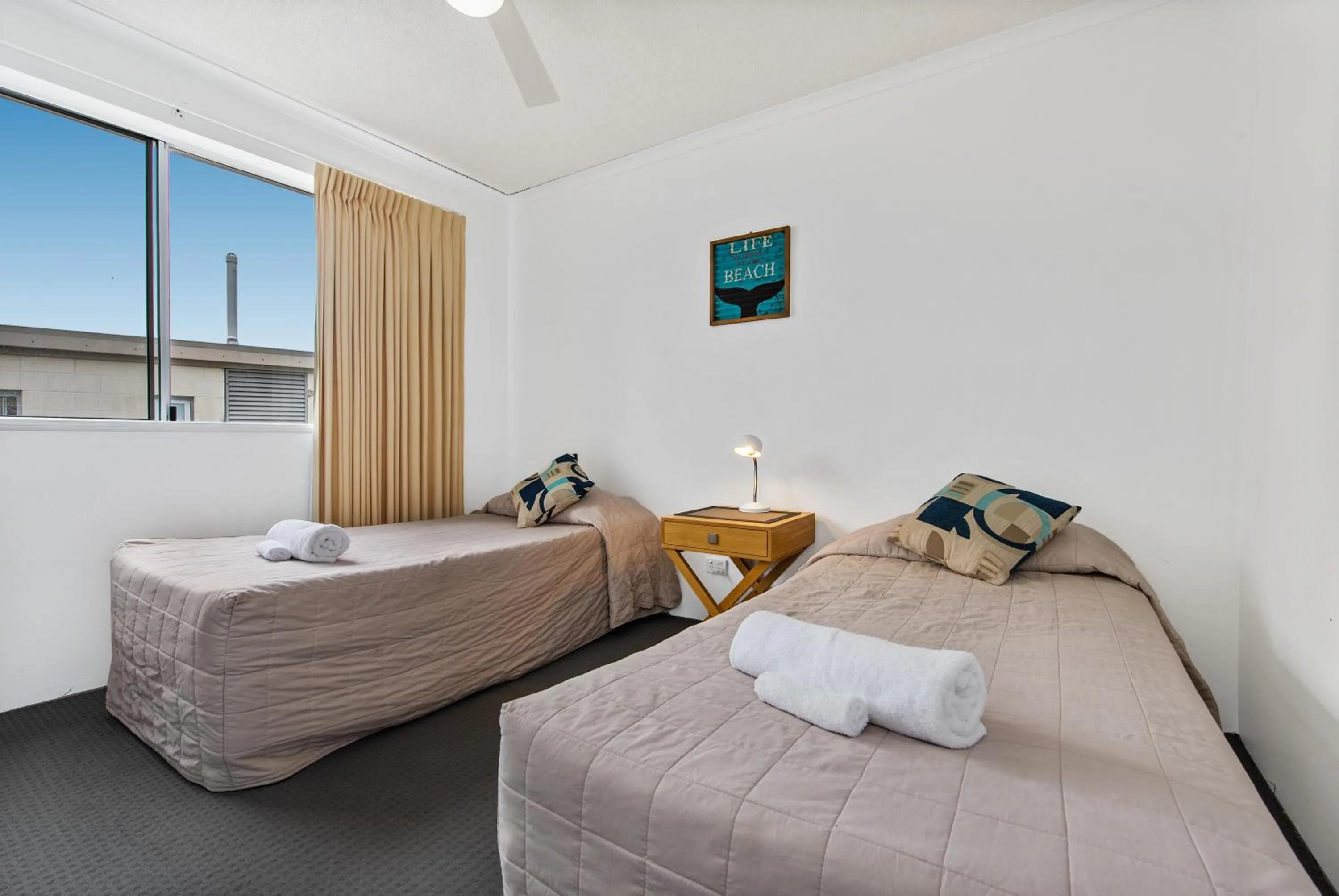 Bed in Surfcomber on the Beach