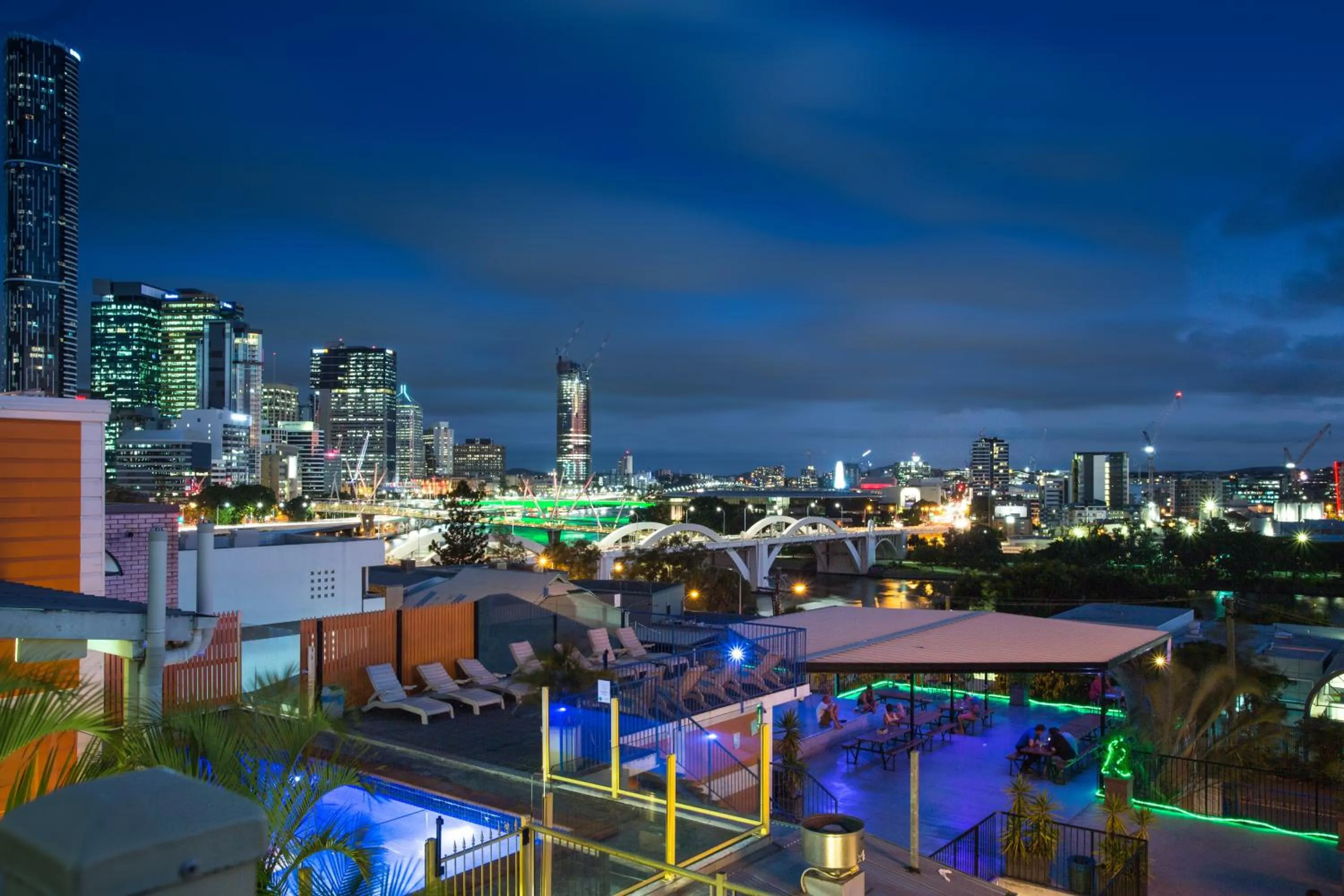 Night in City Backpackers HQ