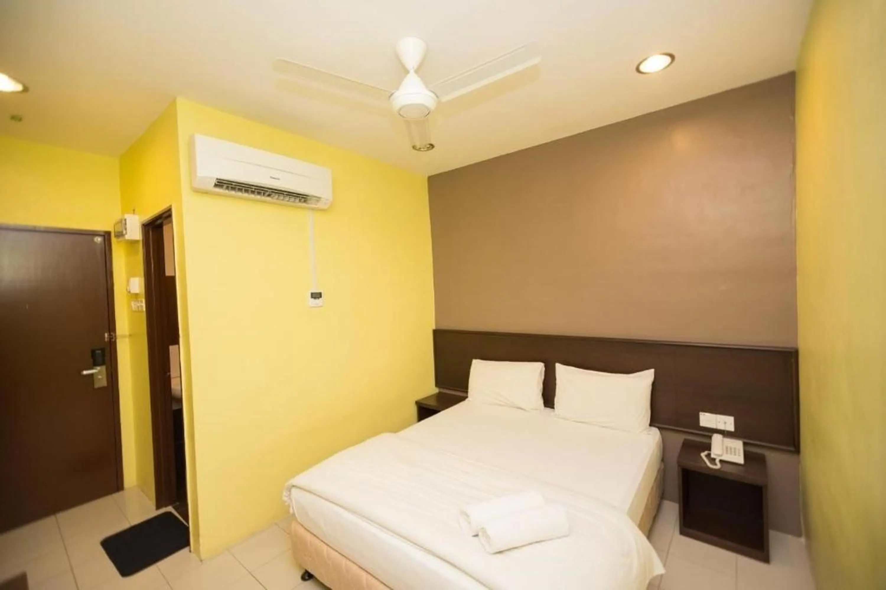 Bedroom, Bed in Collection O KLIA Formerly Bary Inn