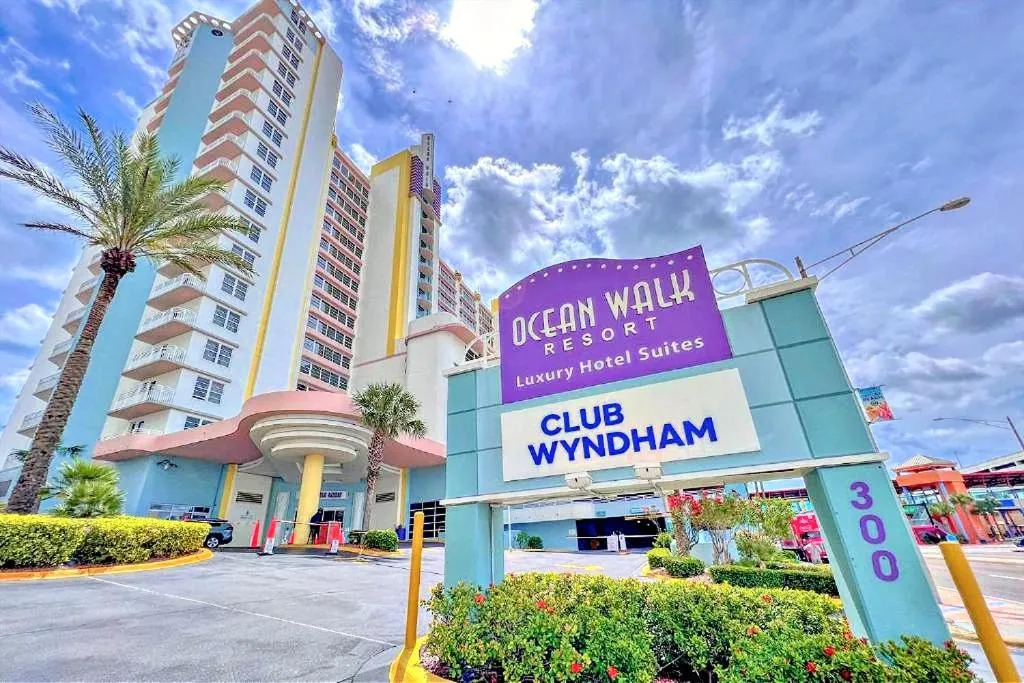Wyndham Ocean Walk Resort Daytona Beach 1605 - 16th Floor 1 BR Resort Condo Direct Oceanfront