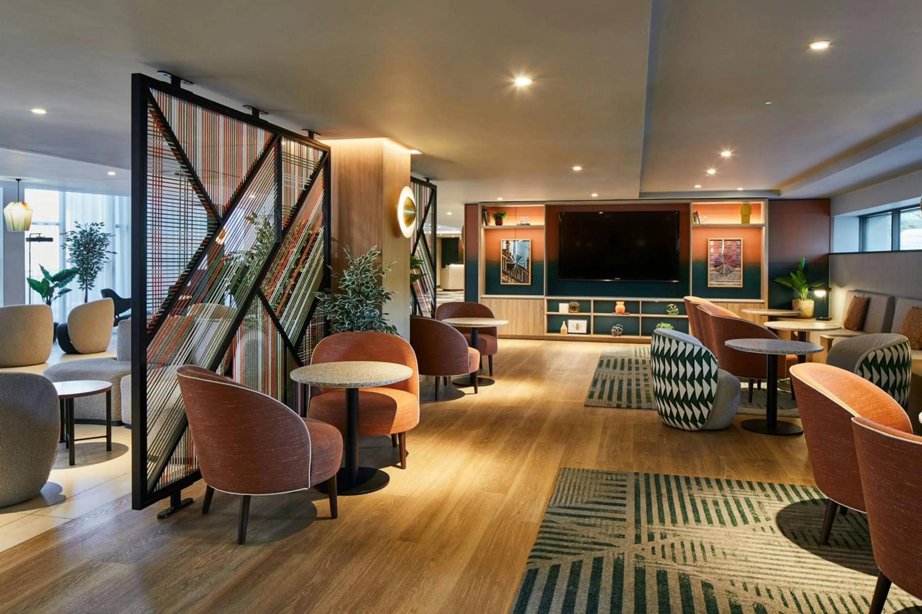 Lounge or bar in Manchester Marriott Hotel Piccadilly