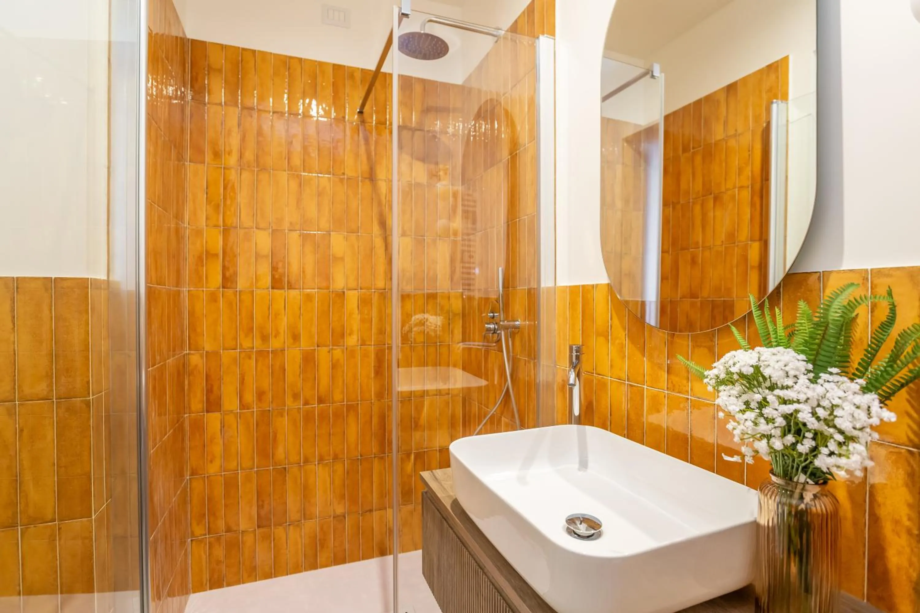 Bathroom in Daplace - La Mongolfiera Rooms in Navona