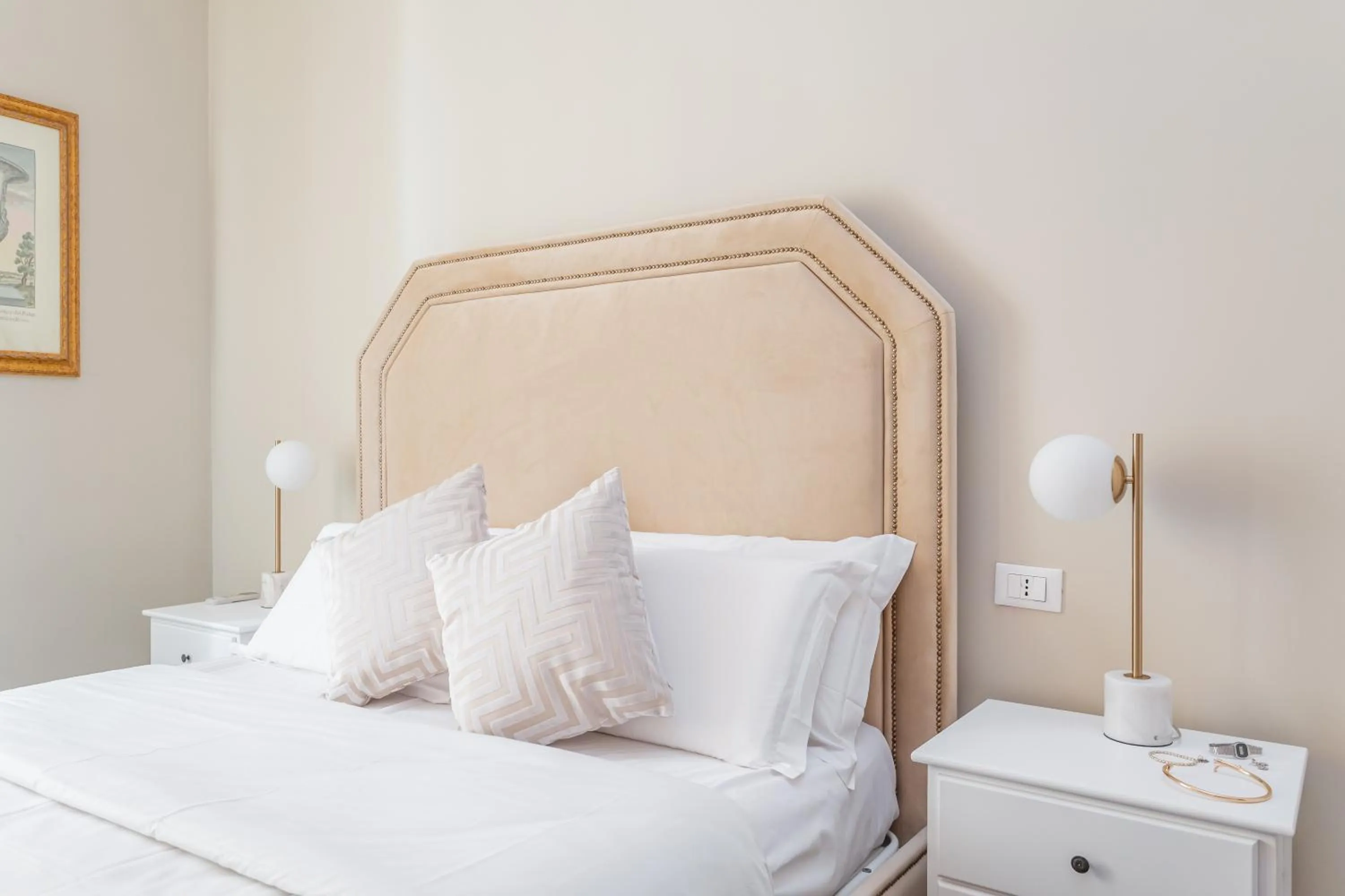 Bedroom, Bed in Daplace - La Mongolfiera Rooms in Navona