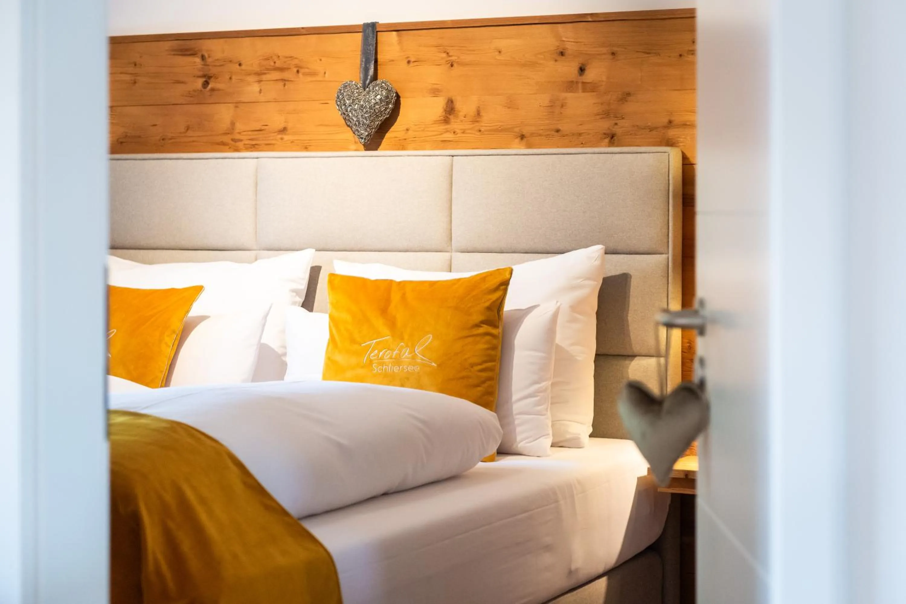 Bed in Terofal Hotel Schliersee - Komplett neu renoviert